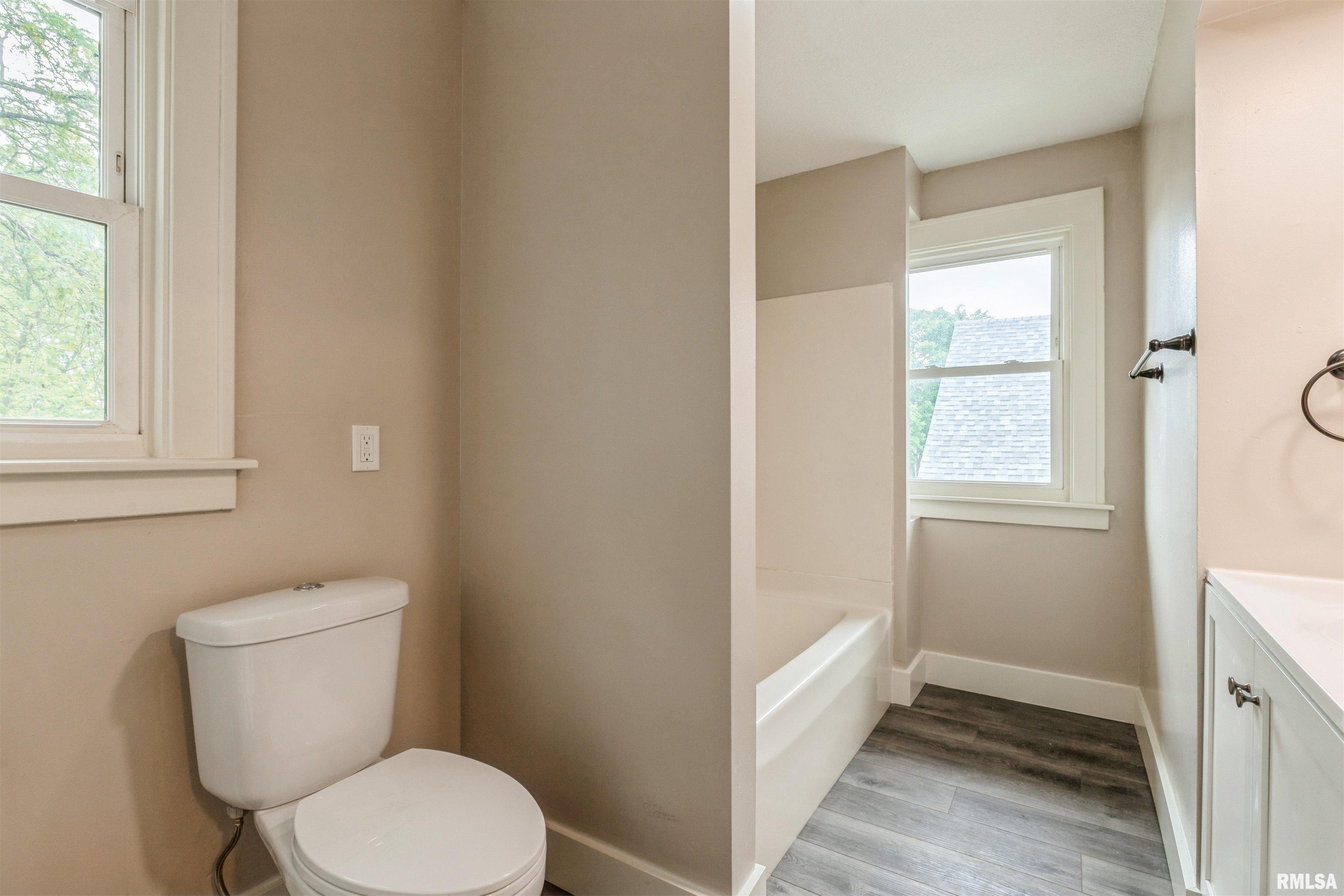 2037 18th Street B, Moline, Illinois image 12