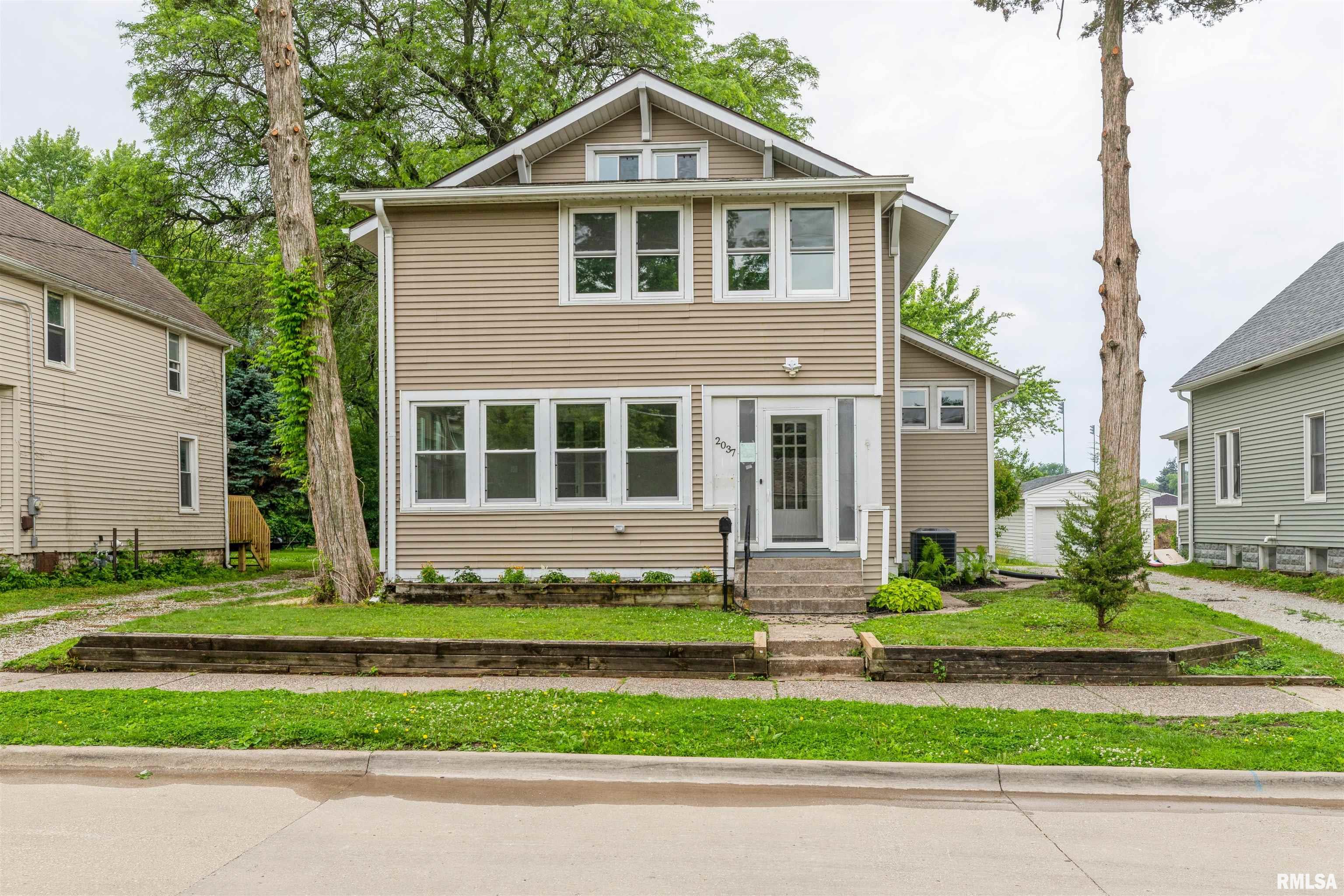 2037 18th Street B, Moline, Illinois image 1
