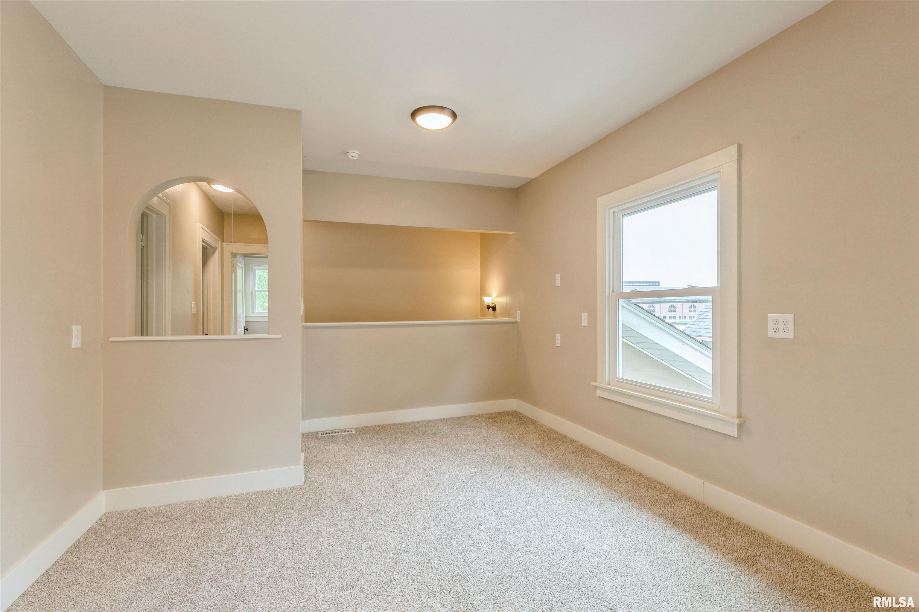 2037 18th Street B, Moline, Illinois image 9