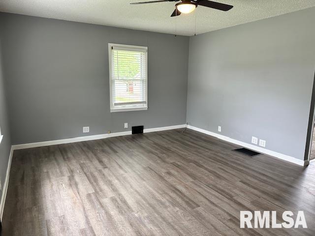 208 Locust Street, Jacksonville, Illinois image 3