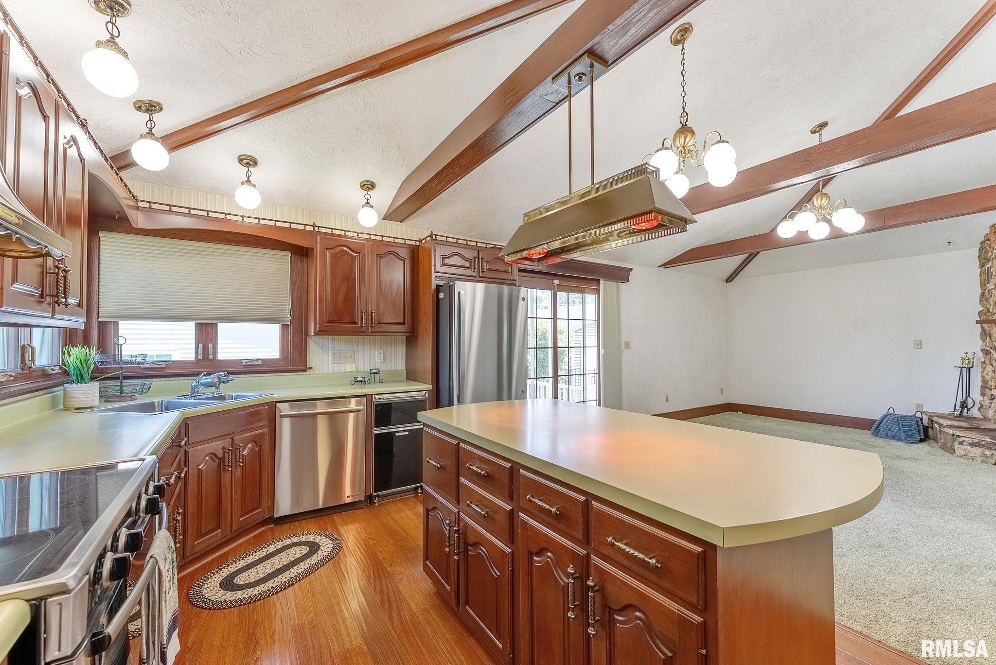 2707 Grand Avenue, Davenport, Iowa image 16