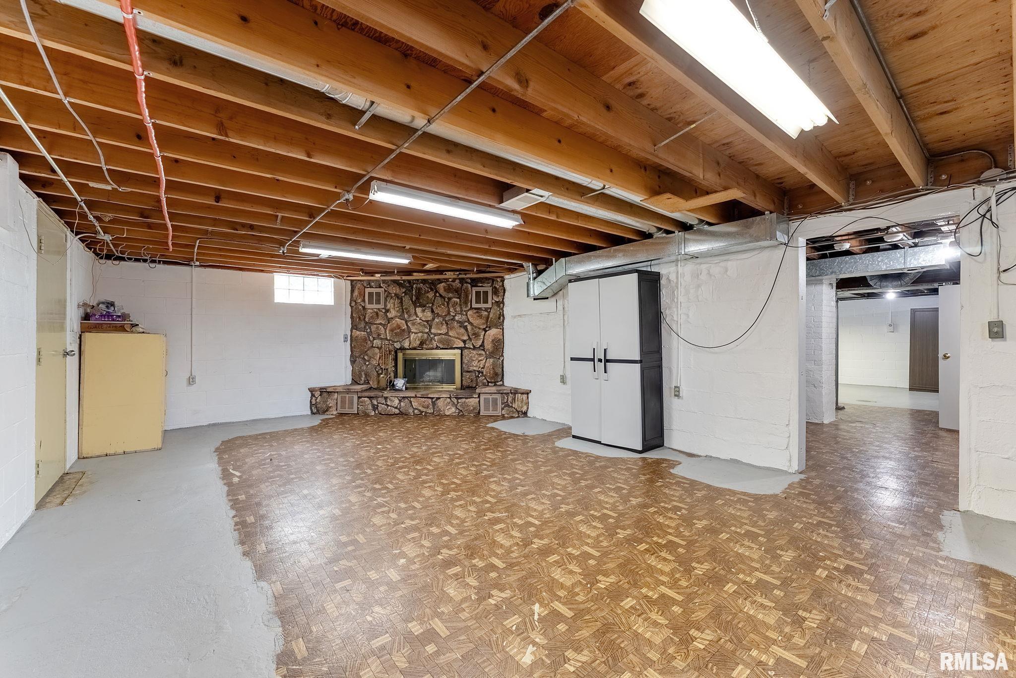 2707 Grand Avenue, Davenport, Iowa image 27
