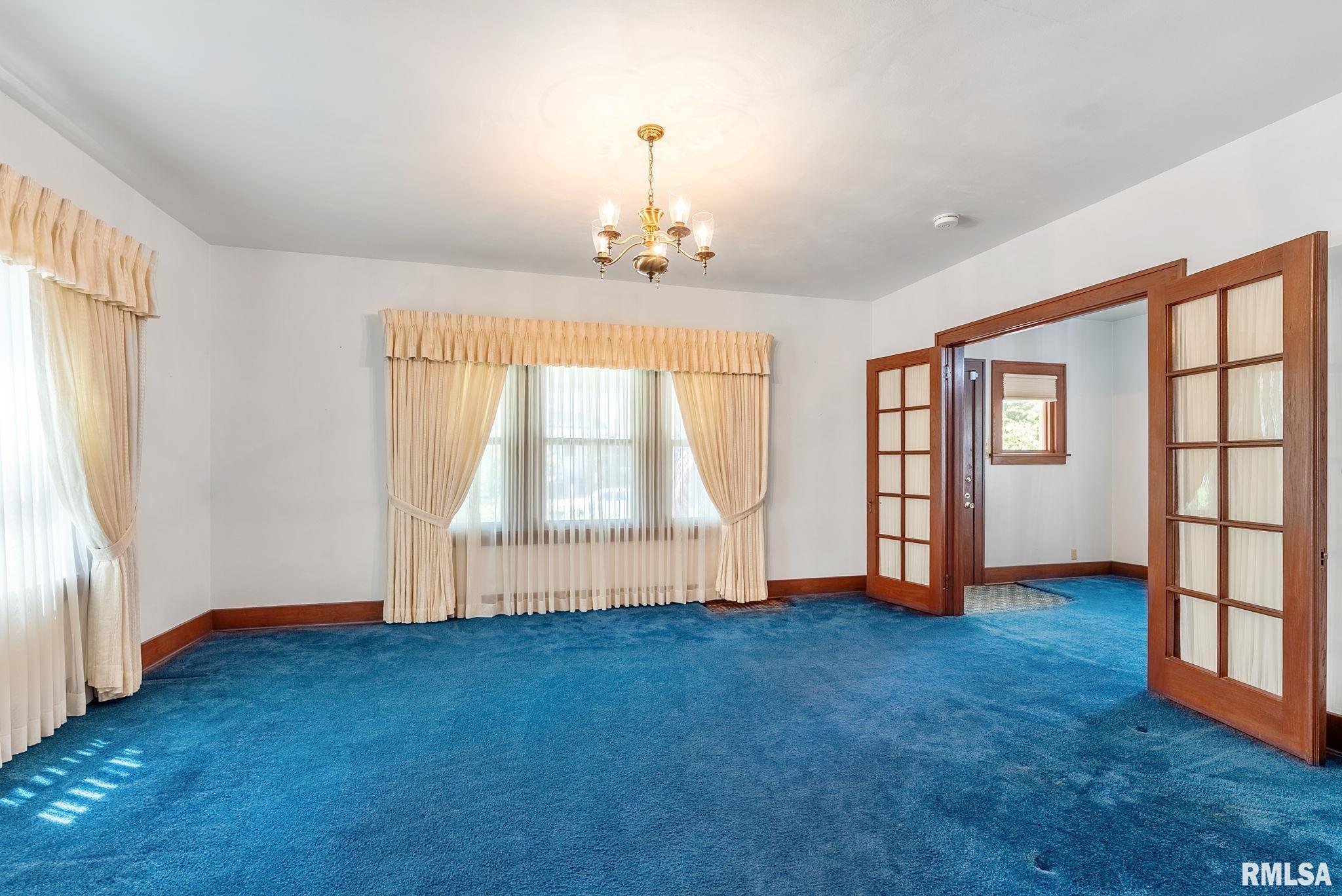 2707 Grand Avenue, Davenport, Iowa image 10