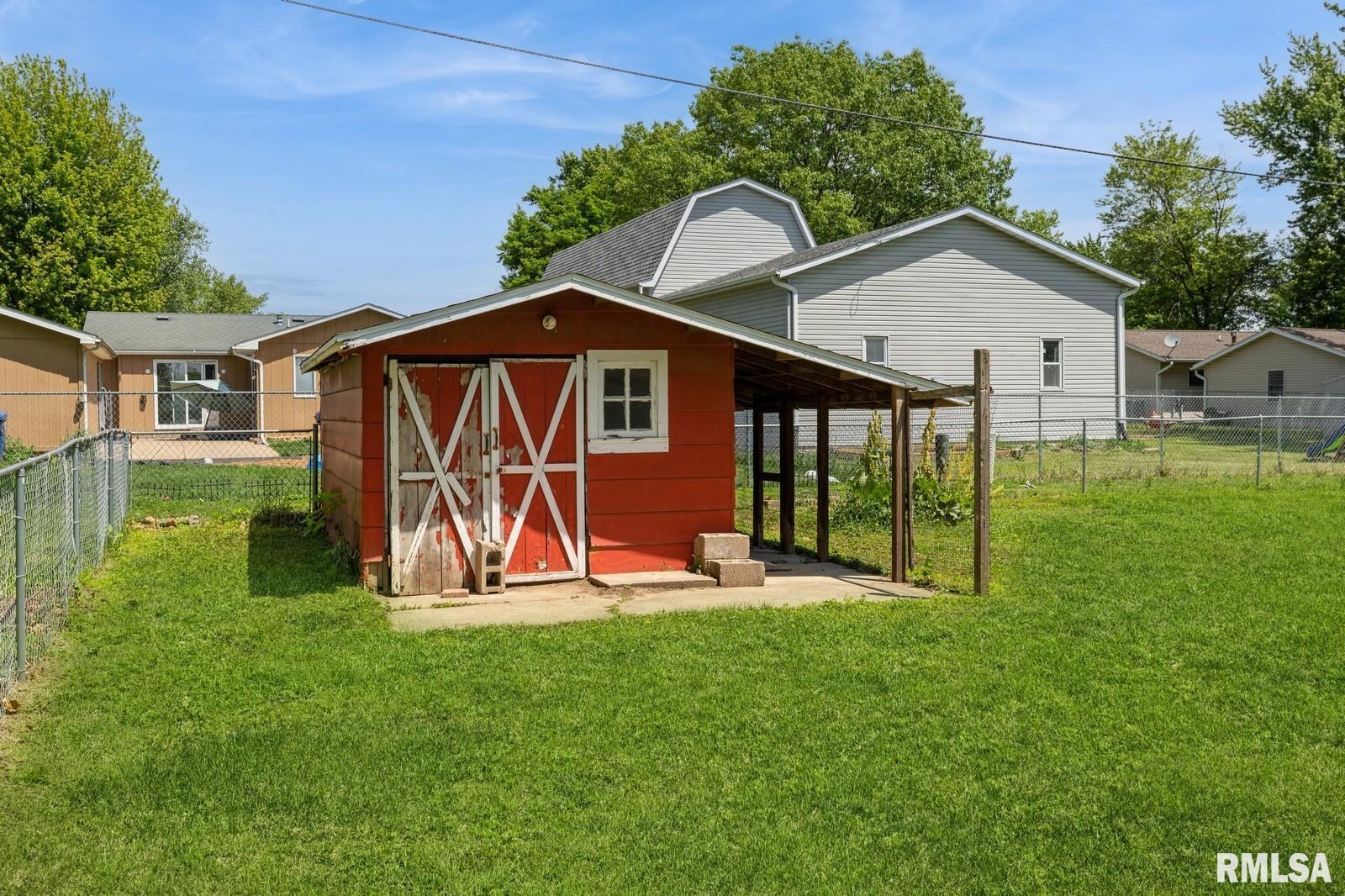 2212 Hartsmill Road, Clinton, Iowa image 17