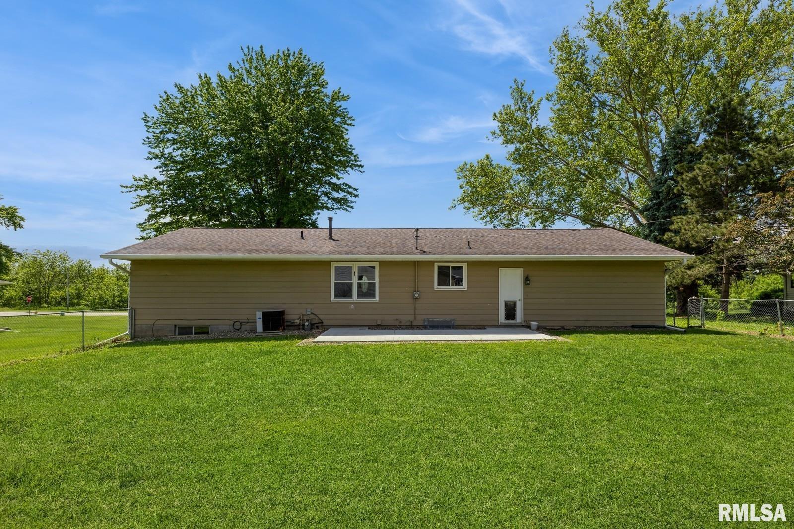 2212 Hartsmill Road, Clinton, Iowa image 15