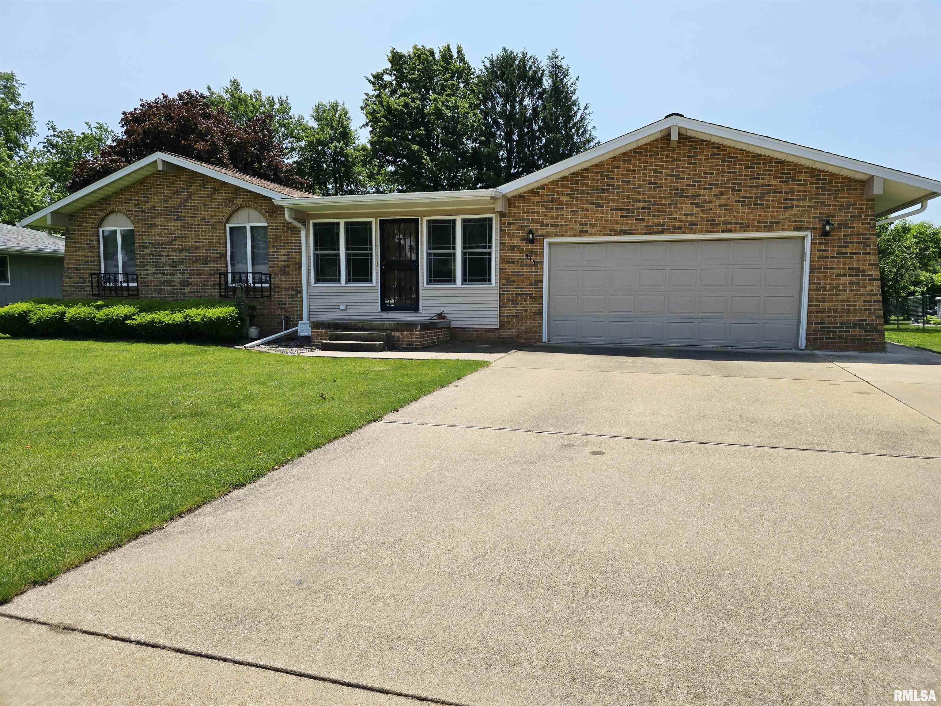 318 Harvester Road, Canton, Illinois image 46
