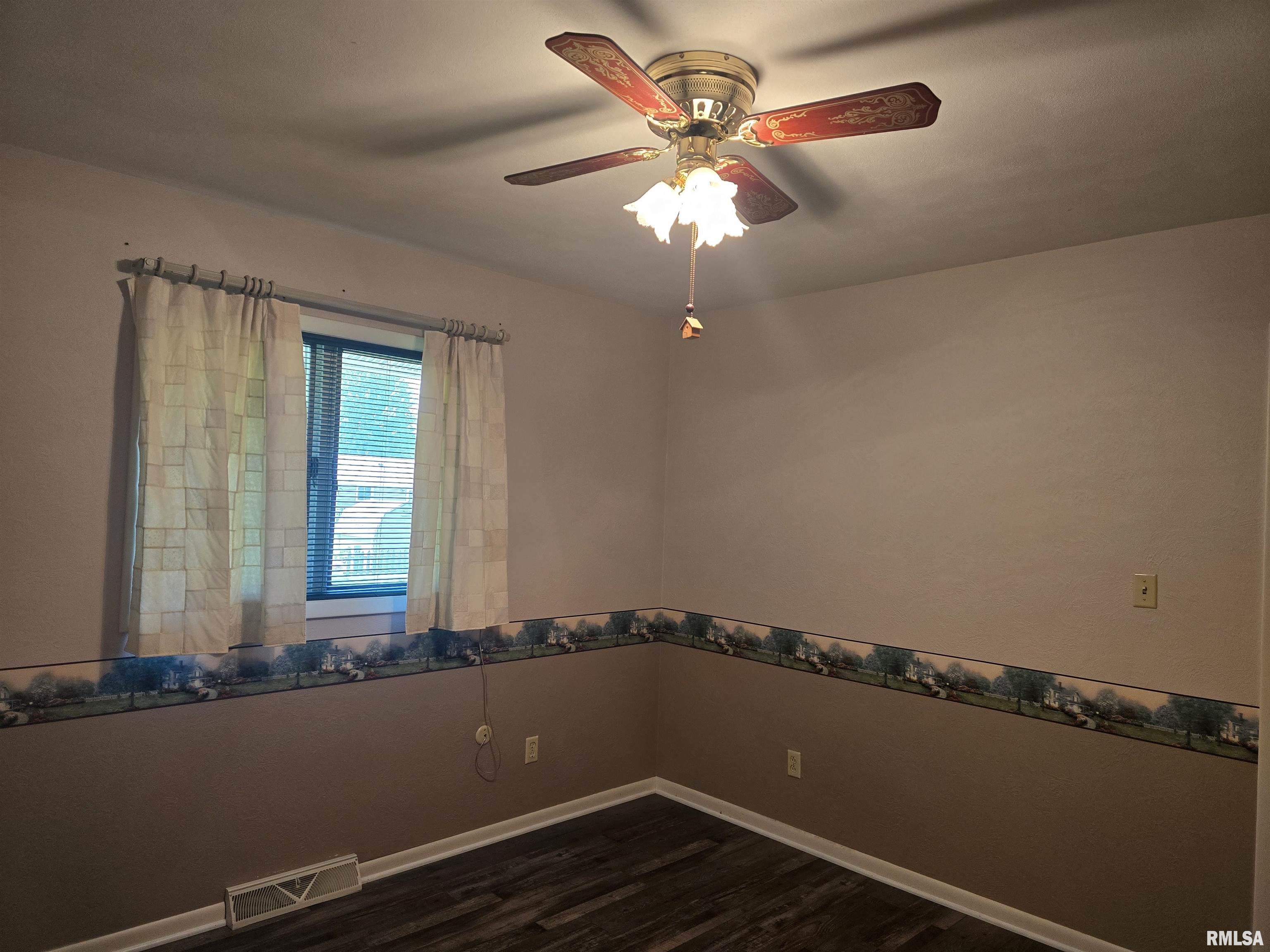 318 Harvester Road, Canton, Illinois image 25