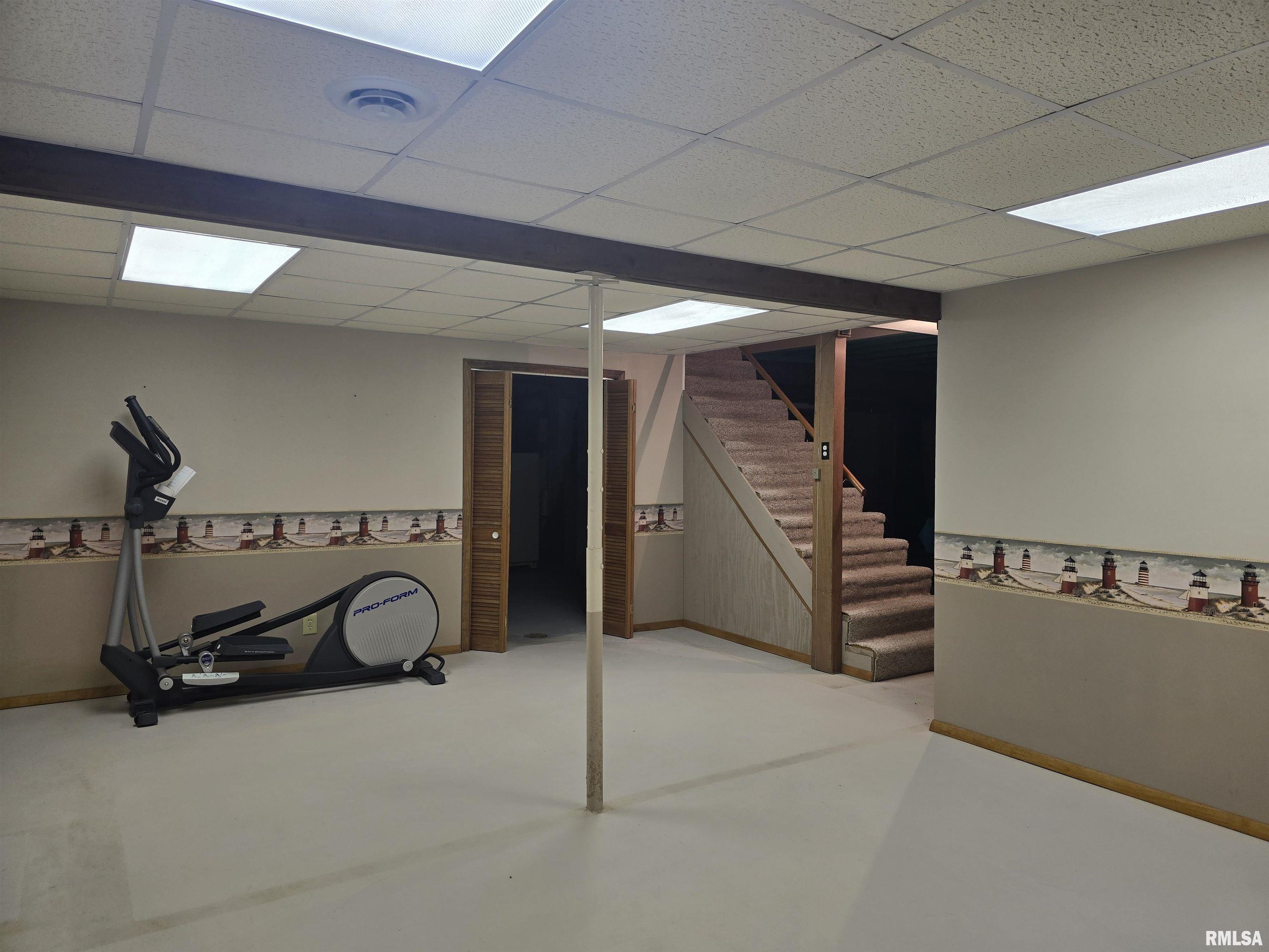 318 Harvester Road, Canton, Illinois image 33