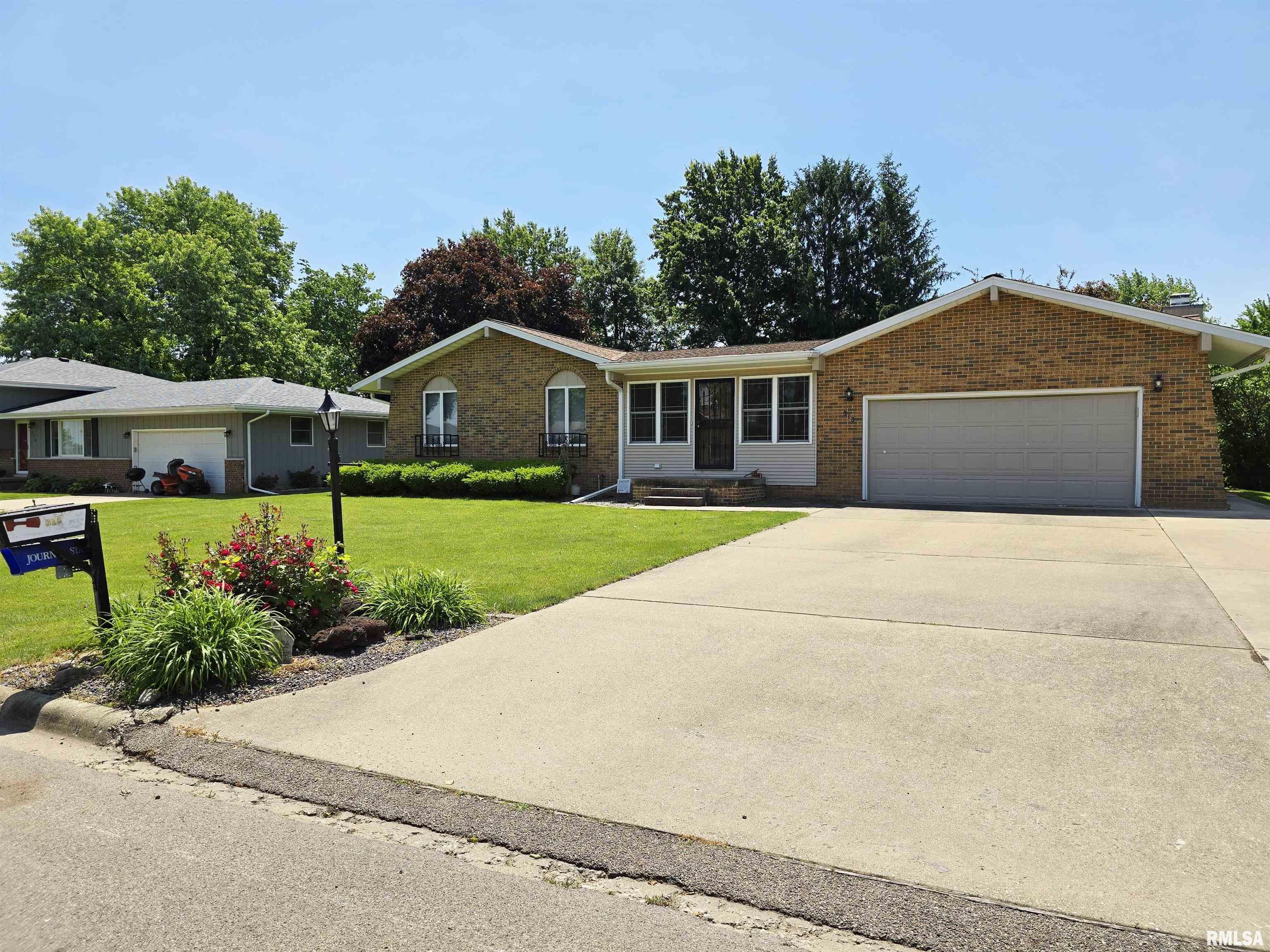 318 Harvester Road, Canton, Illinois image 3
