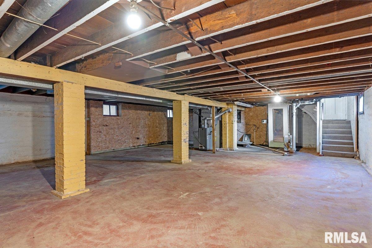 2069 N 8th Street, Springfield, Illinois image 20