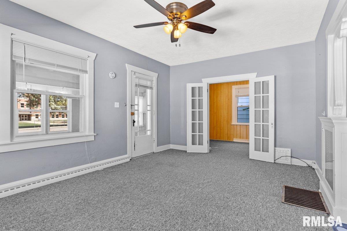 2069 N 8th Street, Springfield, Illinois image 6