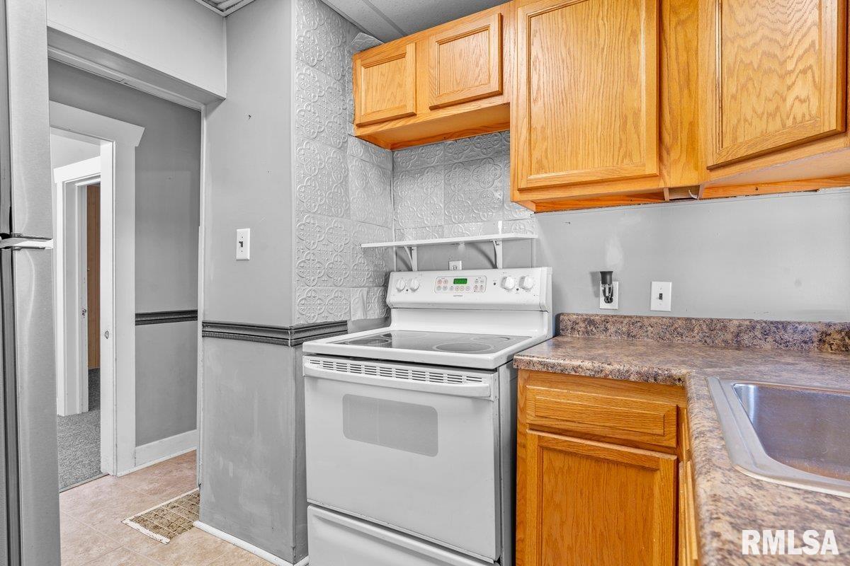 2069 N 8th Street, Springfield, Illinois image 19