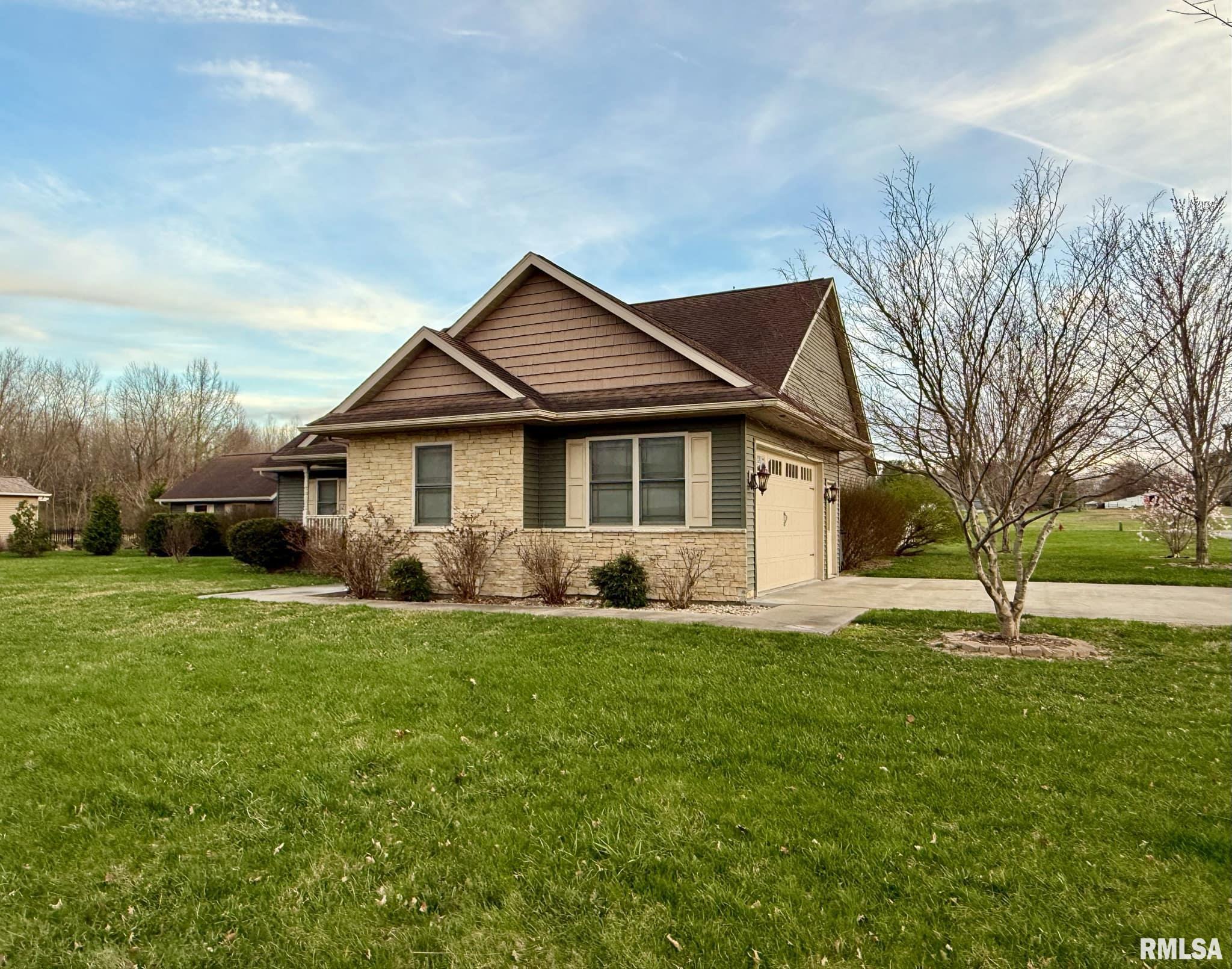 1200 Wildflower Lane, Herrin, Illinois image 3