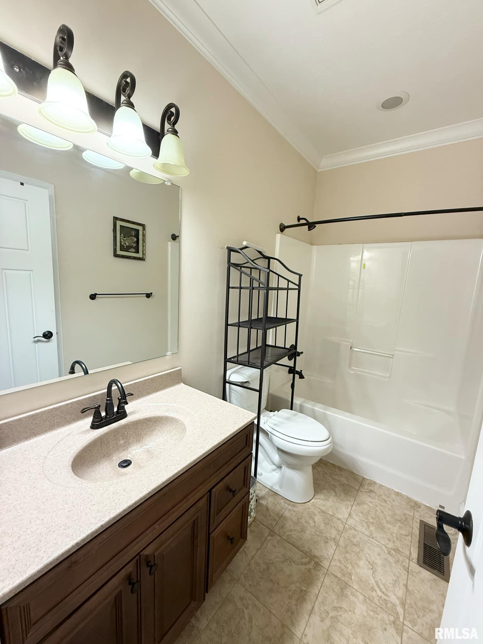 1200 Wildflower Lane, Herrin, Illinois image 28