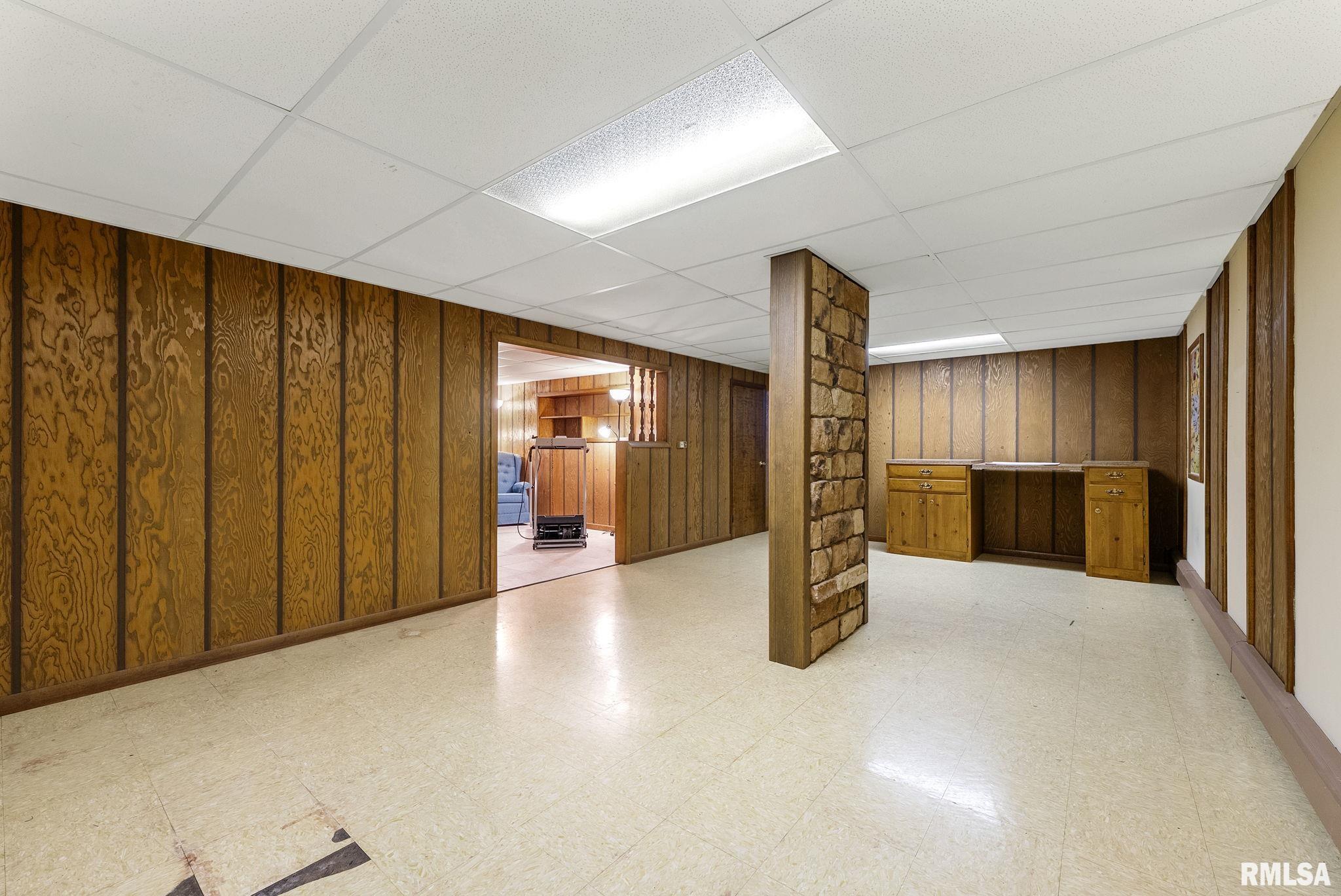 1303 SW 3rd Avenue, Aledo, Illinois image 35
