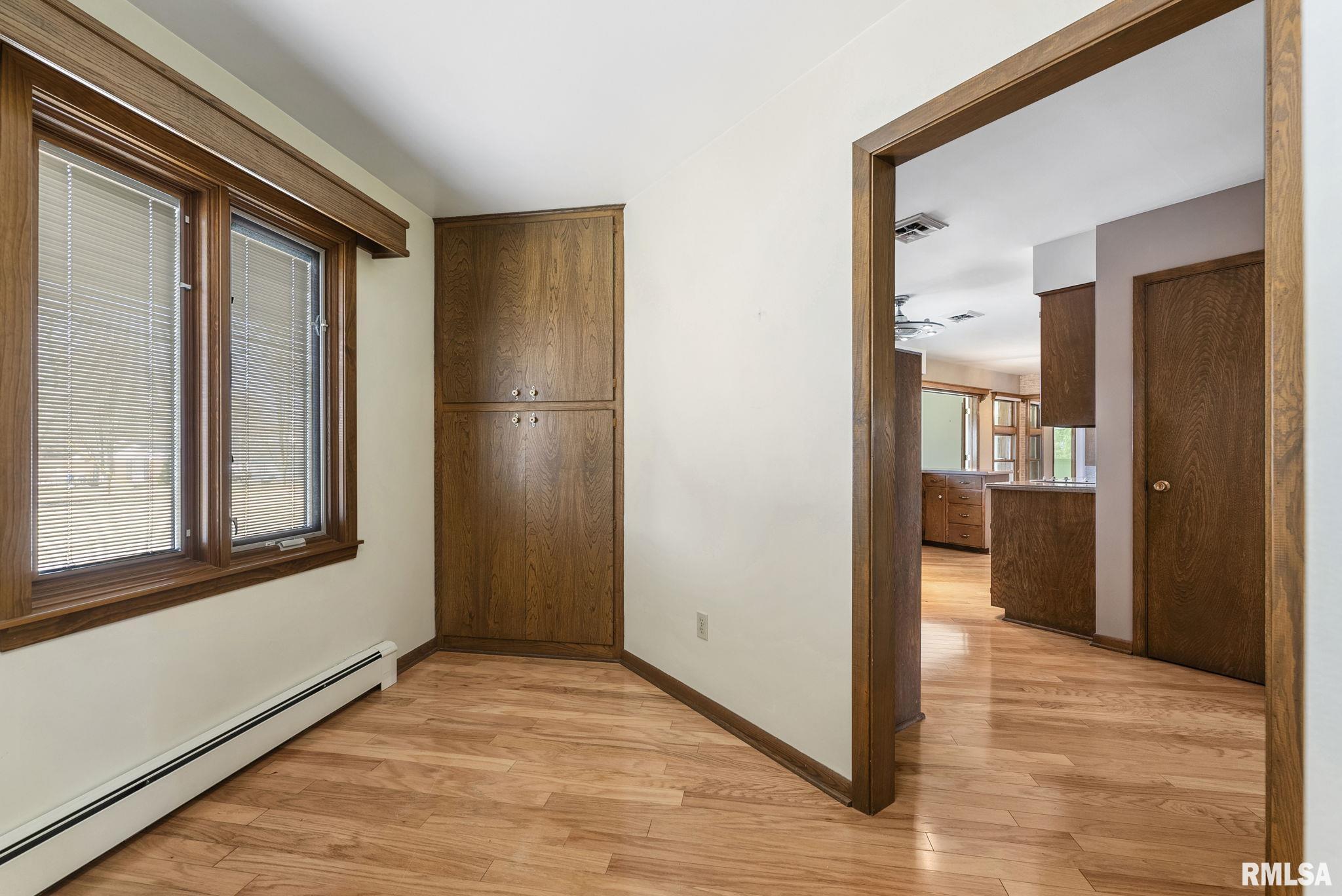 1303 SW 3rd Avenue, Aledo, Illinois image 7