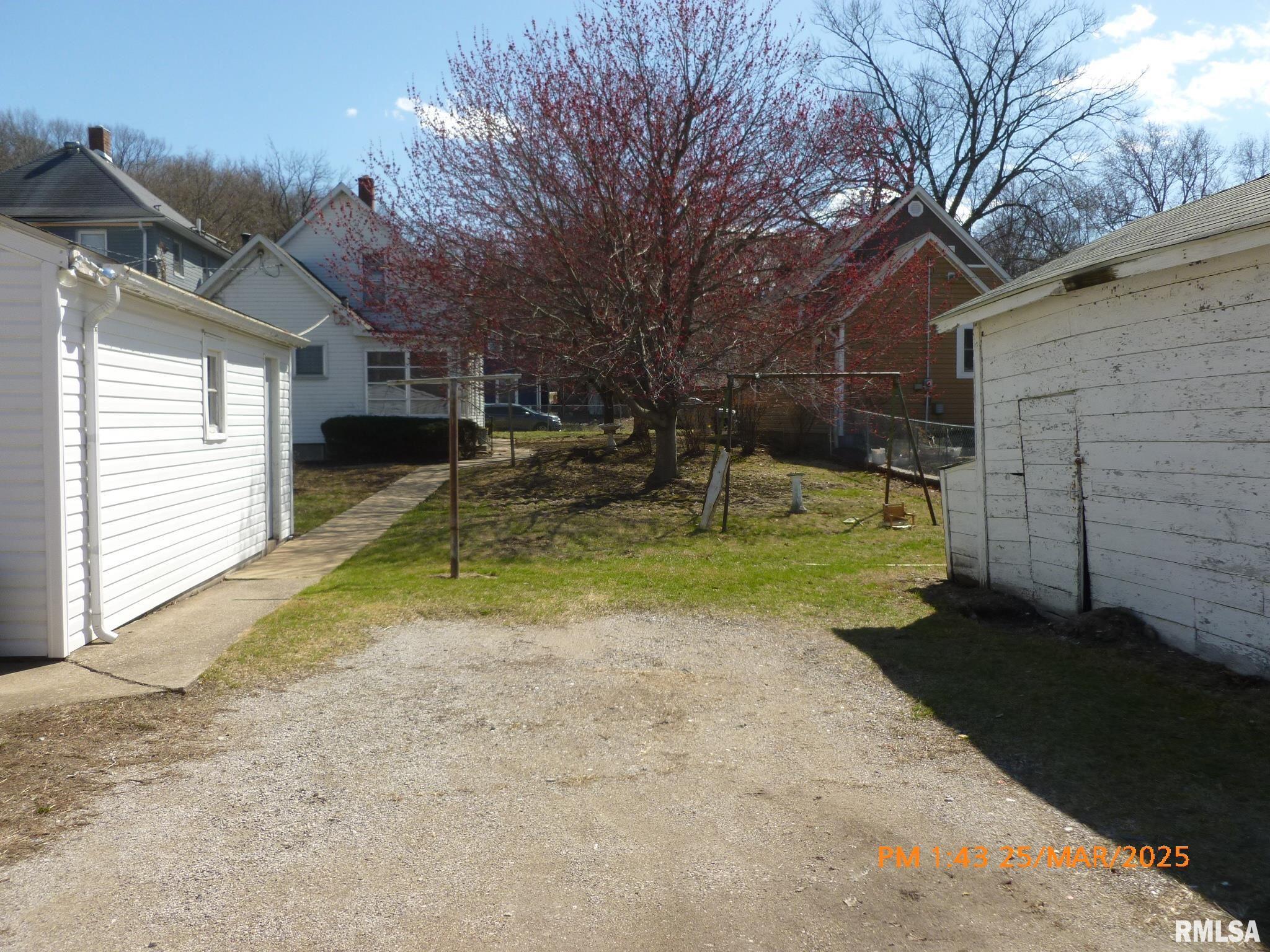 145 6th Avenue, Moline, Illinois image 33