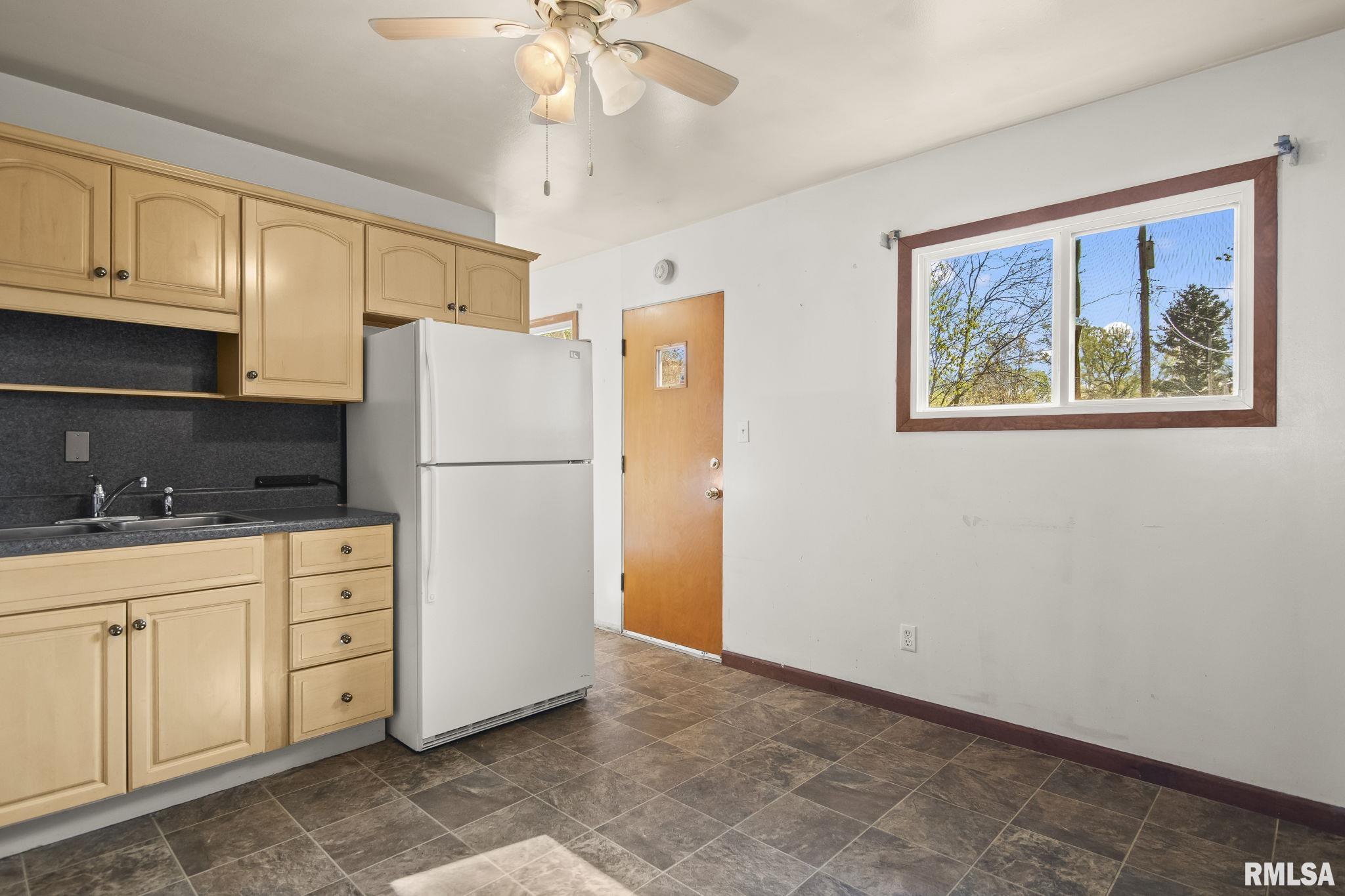 1807 Lee Street, Springfield, Illinois image 9