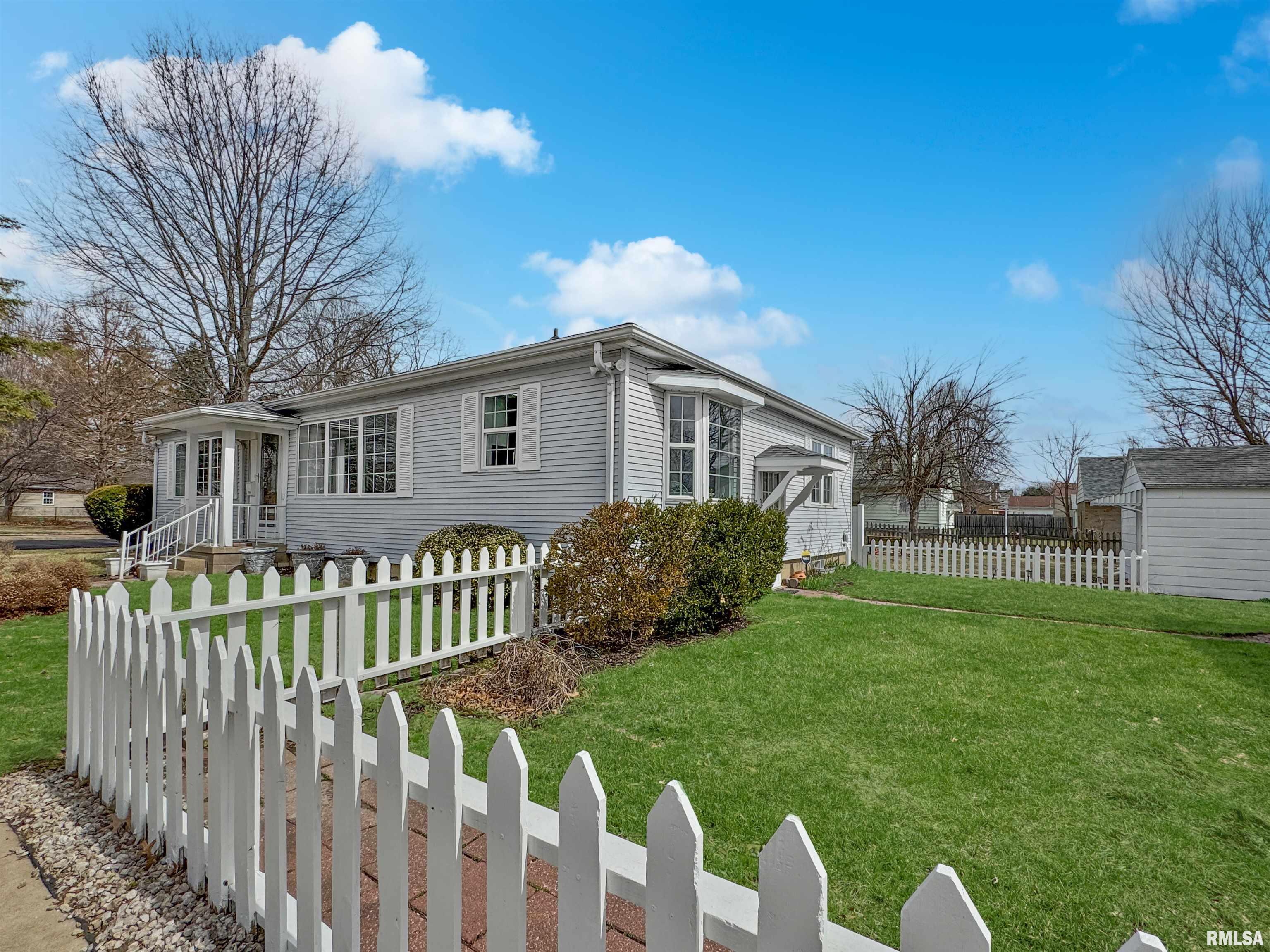 2314 W Laura Avenue, West Peoria, Illinois image 3