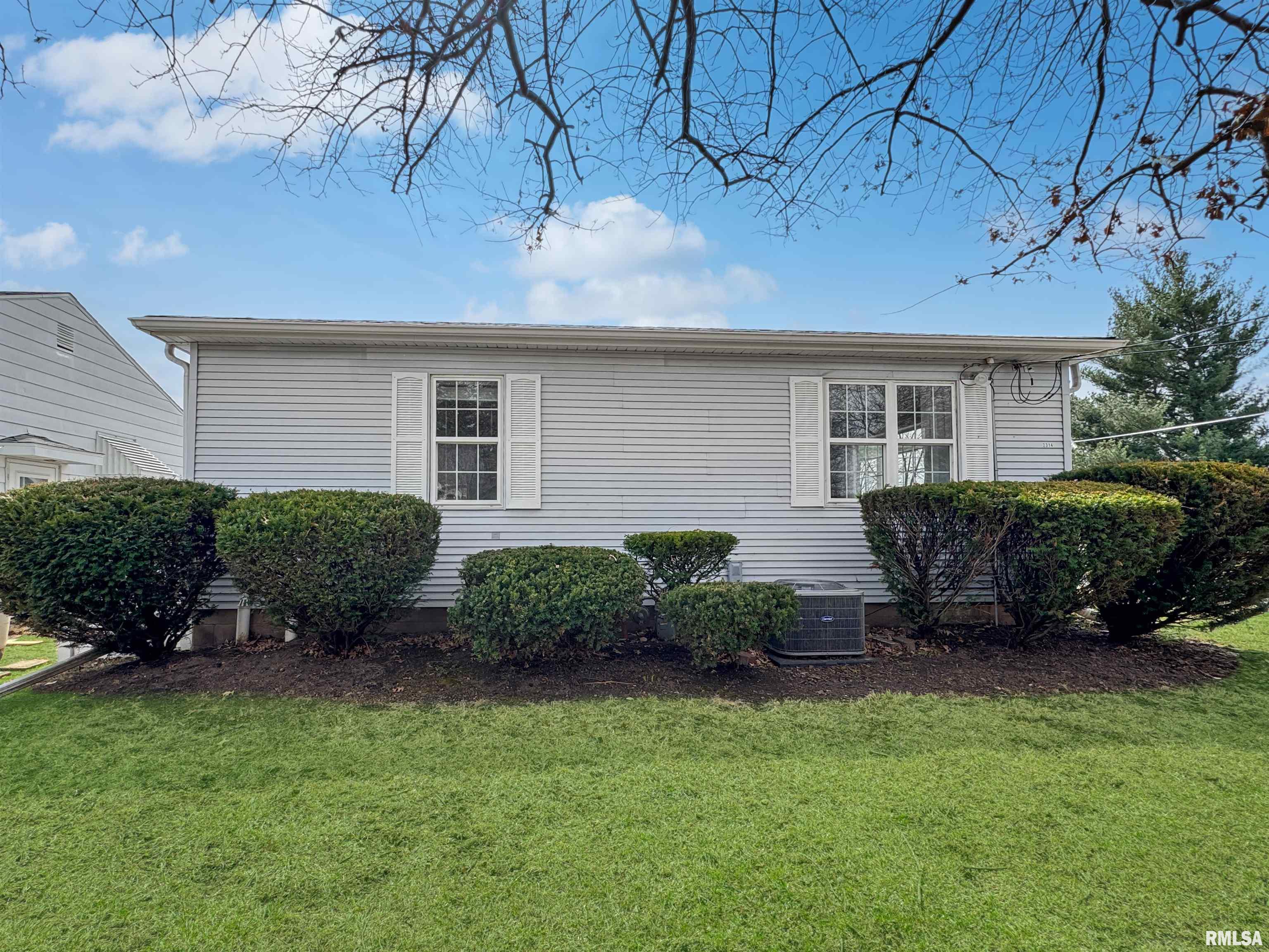 2314 W Laura Avenue, West Peoria, Illinois image 36
