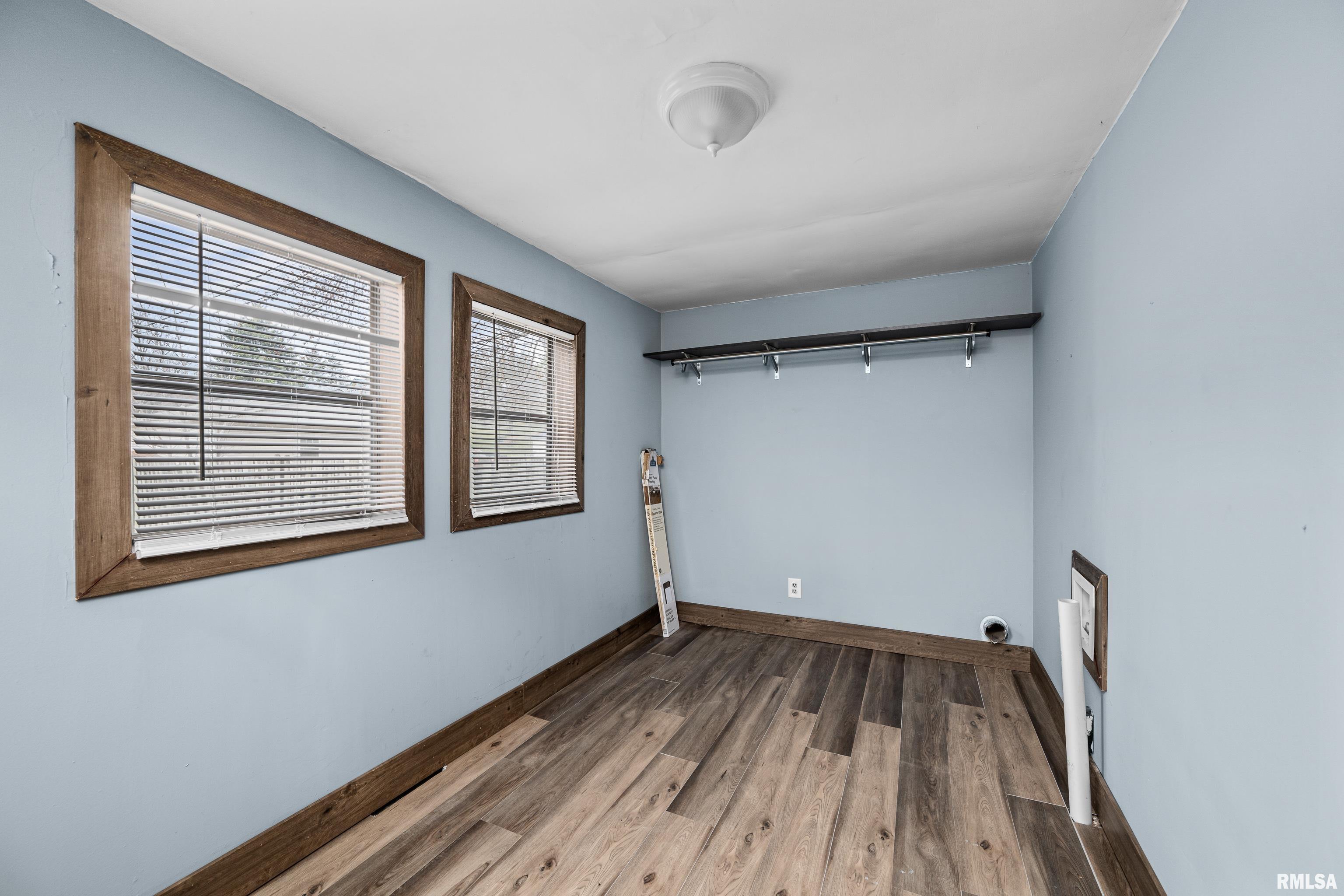 718 N Howell Street, Davenport, Iowa image 16