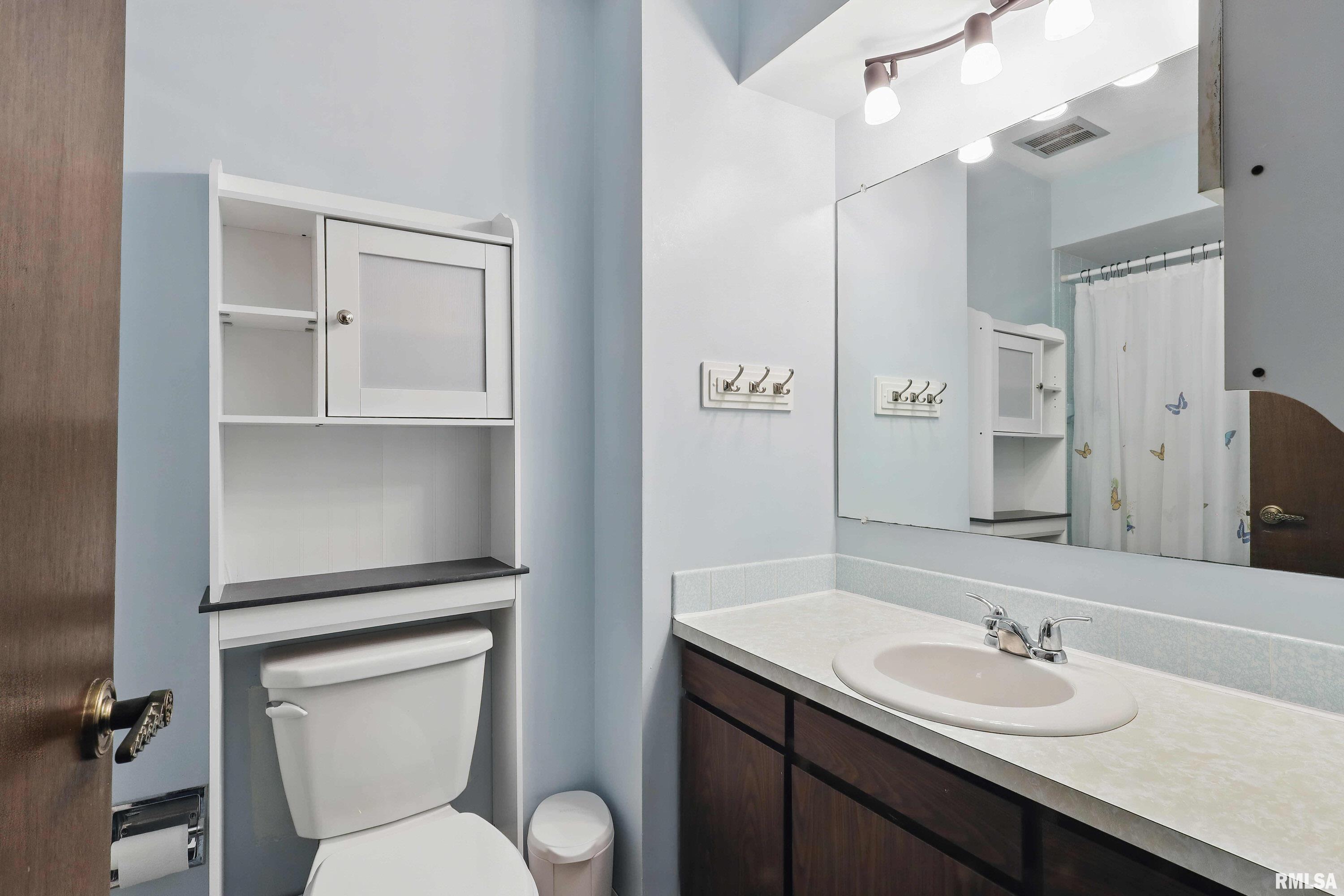 4033 Lillie Avenue #13B, Davenport, Iowa image 13