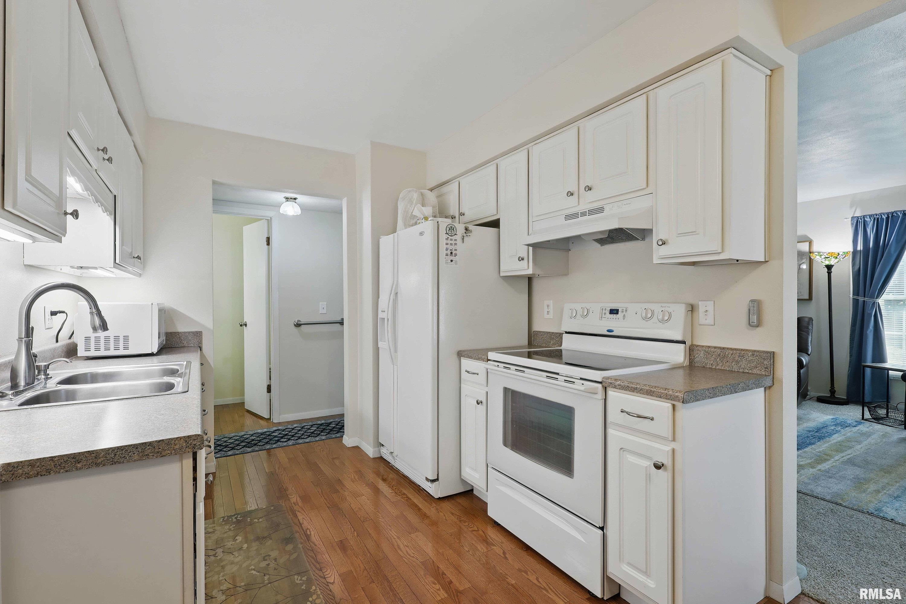 4033 Lillie Avenue #13B, Davenport, Iowa image 10