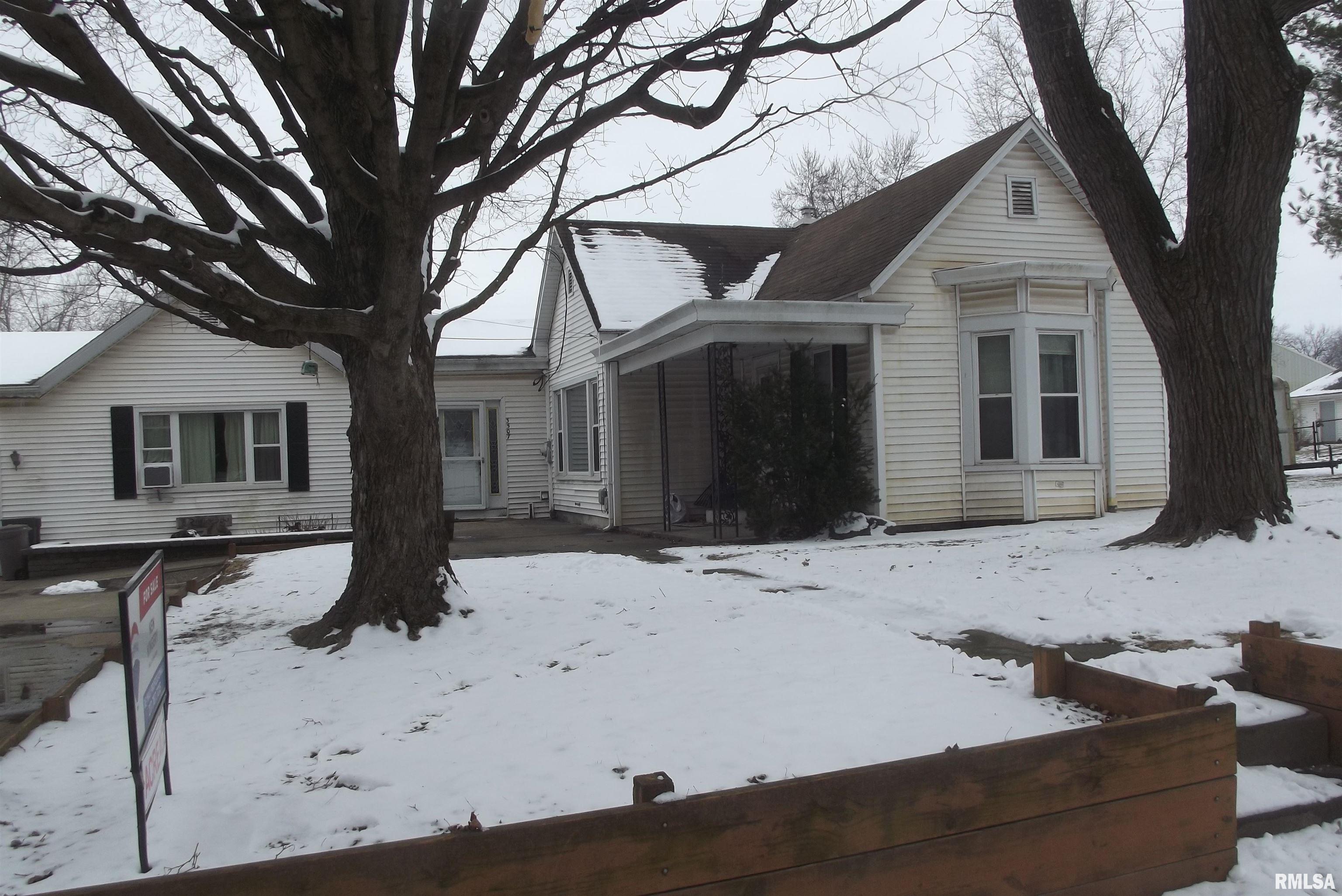 3507 River Road, Riverton, Illinois image 1