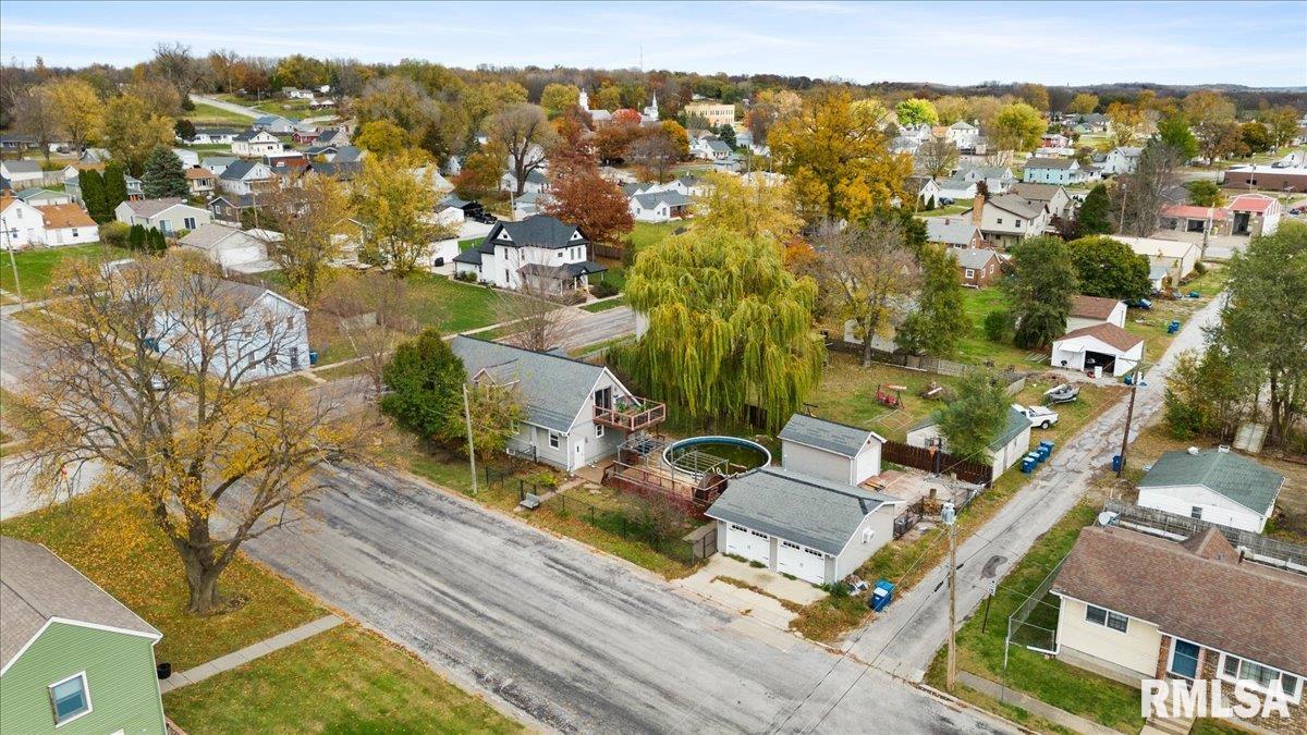 631 2nd Street, Buffalo, Iowa image 4