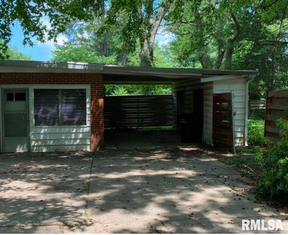 1217 W Freeman Street, Carbondale, Illinois image 7