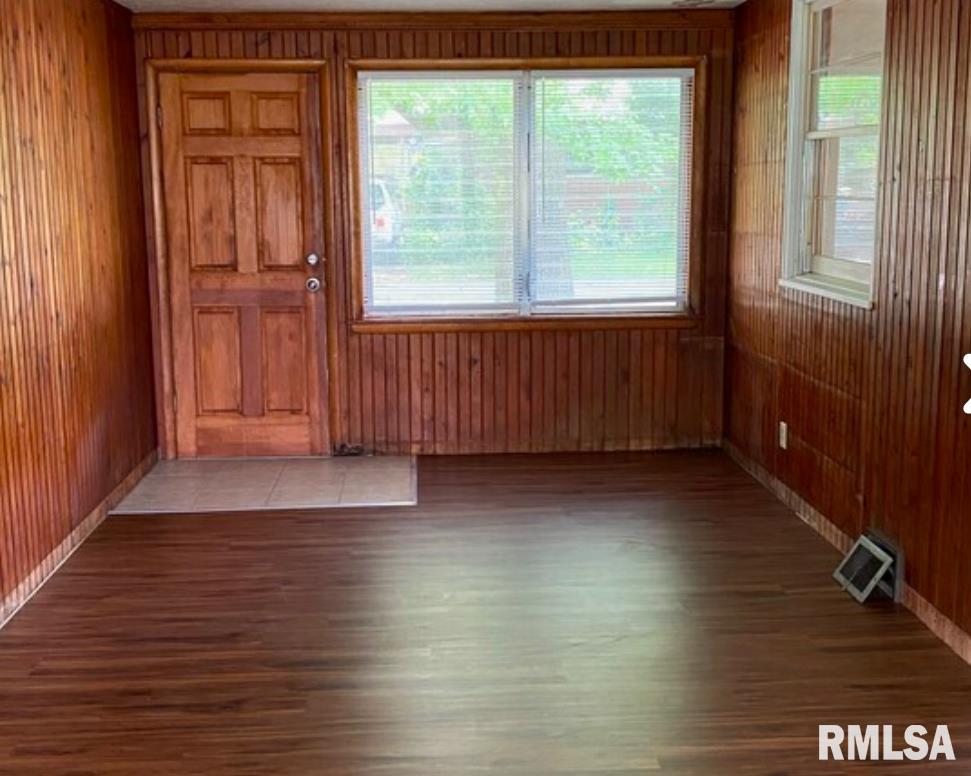 1217 W Freeman Street, Carbondale, Illinois image 3