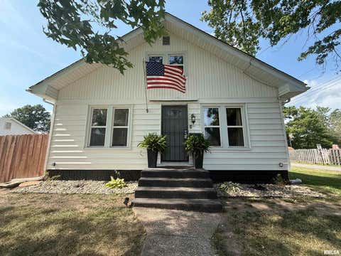 Homes For Sale - 1606 W Copeland Street<br/> Williamson County, Marion, IL 62959