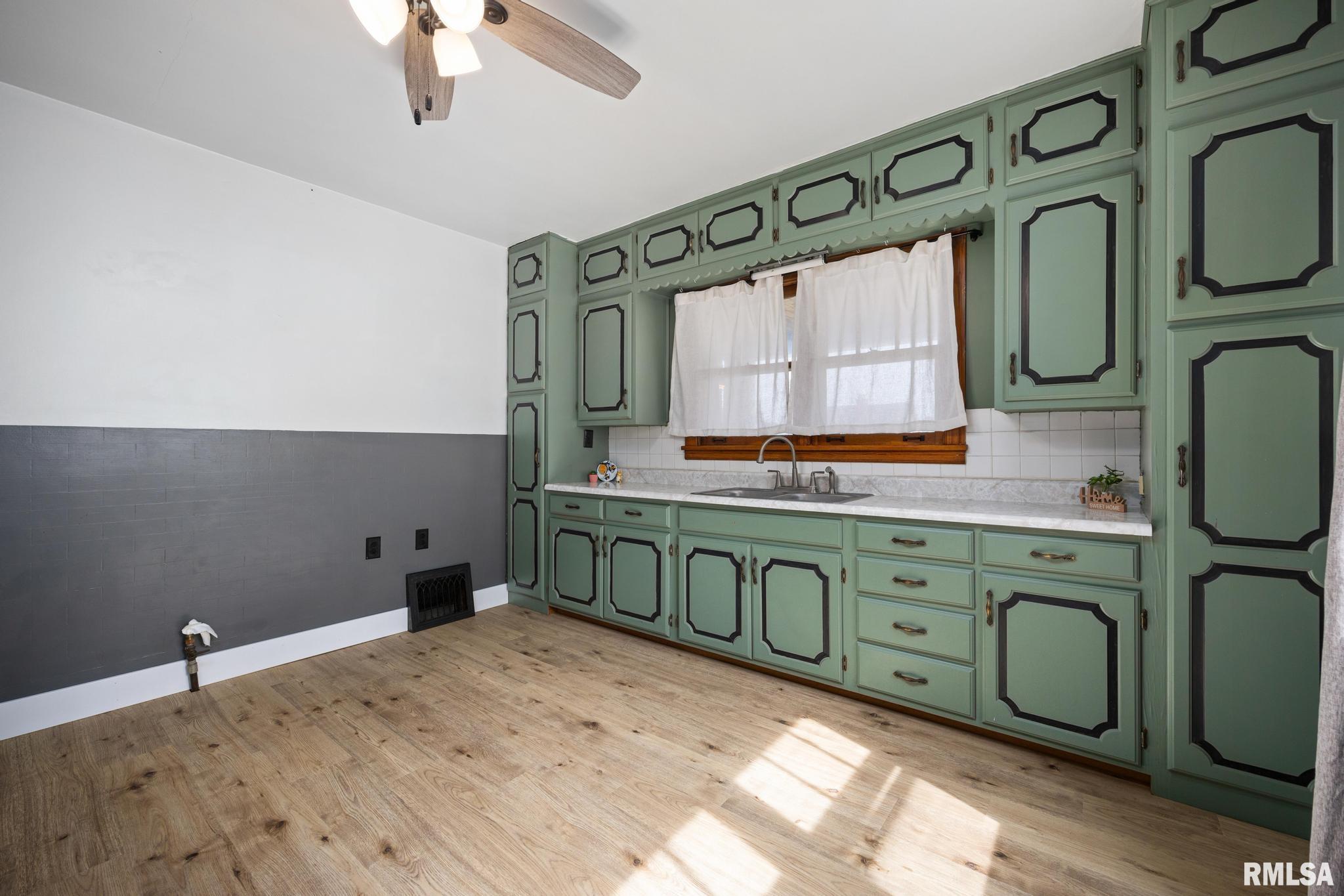 436 Carola Street, Creve Coeur, Illinois image 10