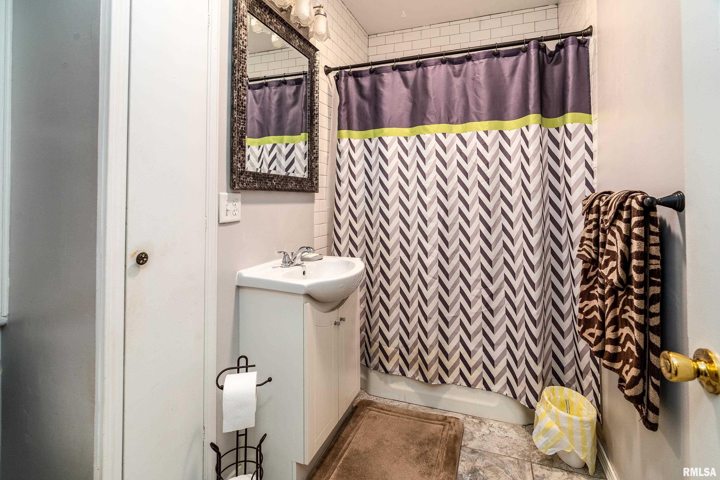 201 N Maple Street, Christopher, Illinois image 13