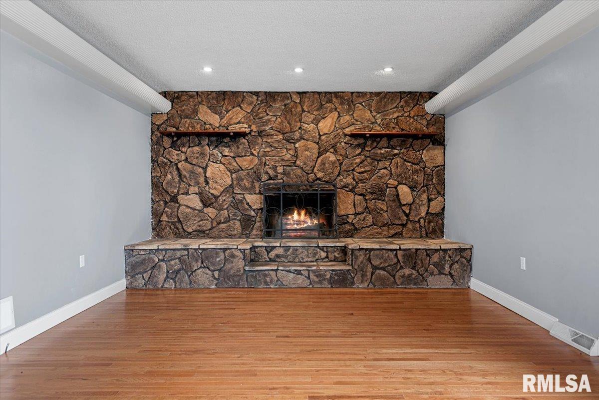 4325 S 3rd Street, Springfield, Illinois image 8