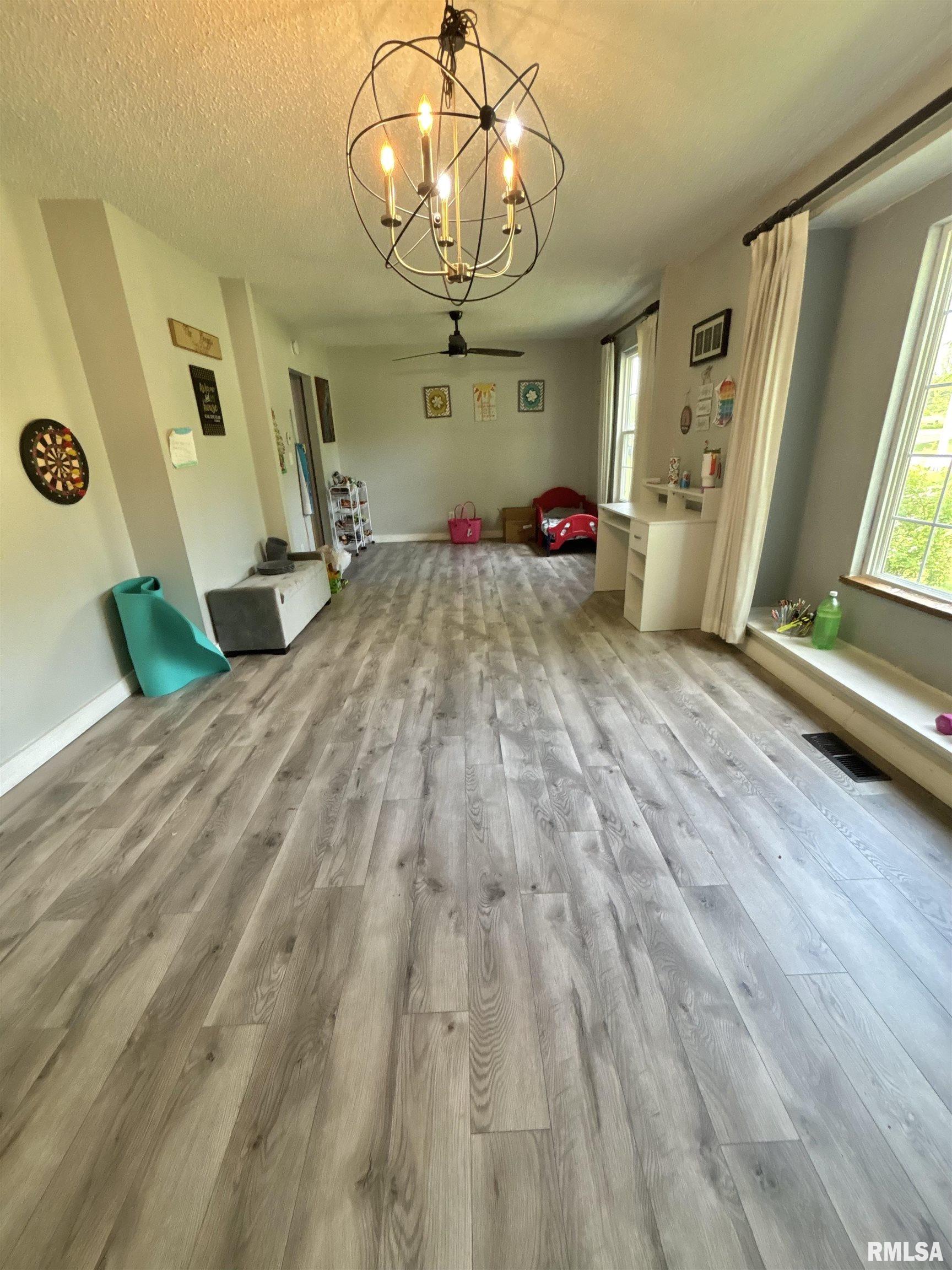 309 S Greenbriar Road, Carterville, Illinois image 3