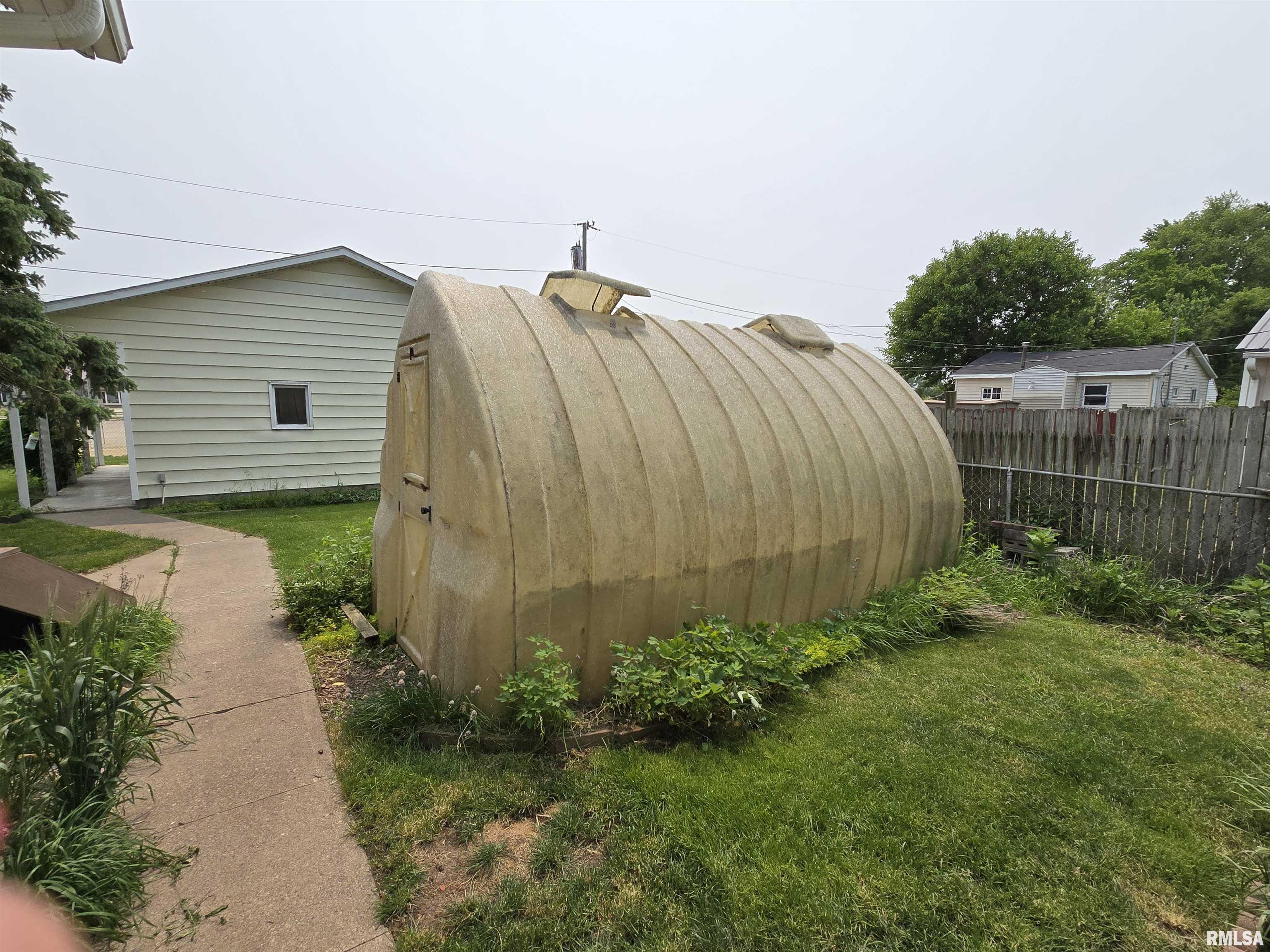 1907 S 15th Avenue, Clinton, Iowa image 23