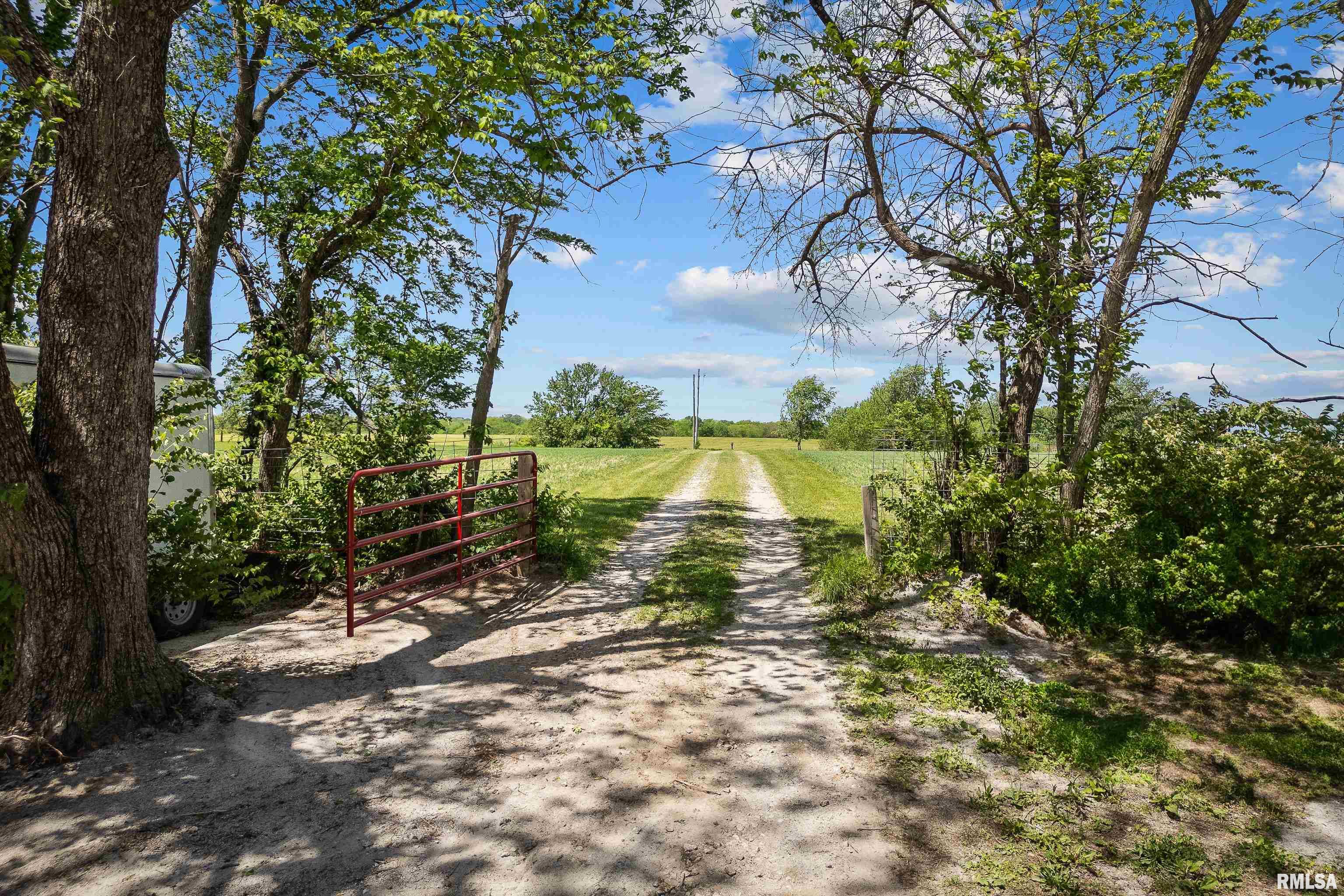 10027 115th Street West, Andalusia, Illinois image 3