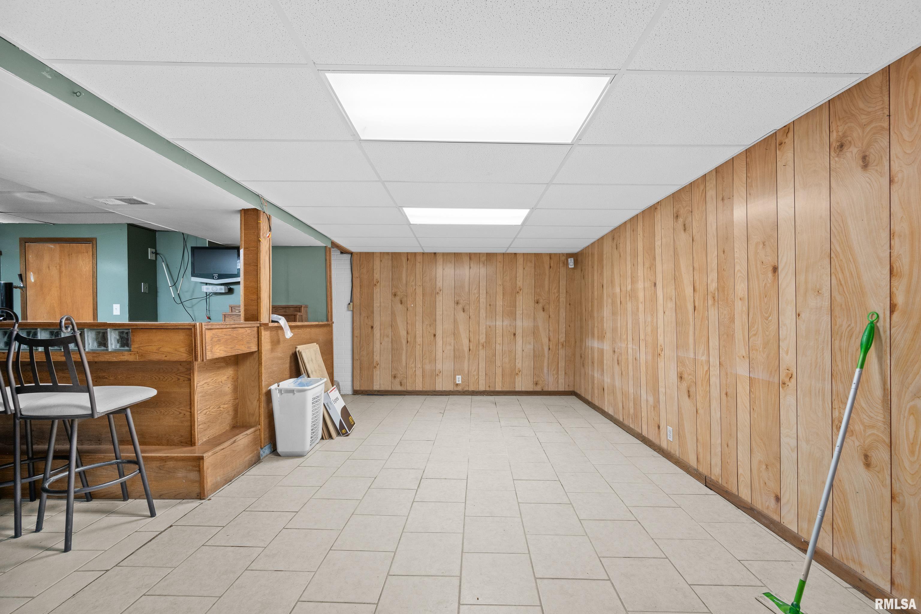 1005 Monticello Drive, Davenport, Iowa image 17