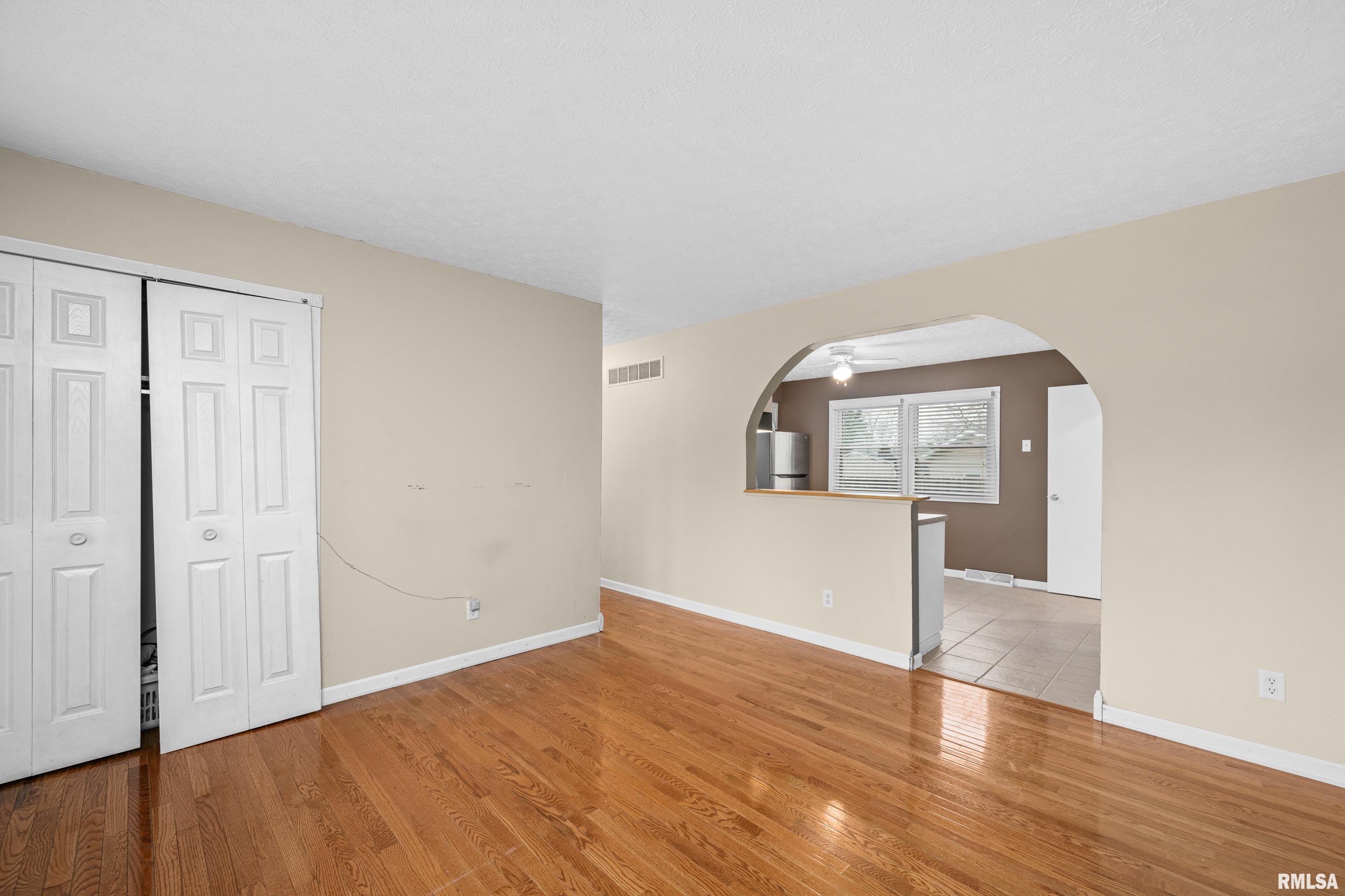 1005 Monticello Drive, Davenport, Iowa image 3