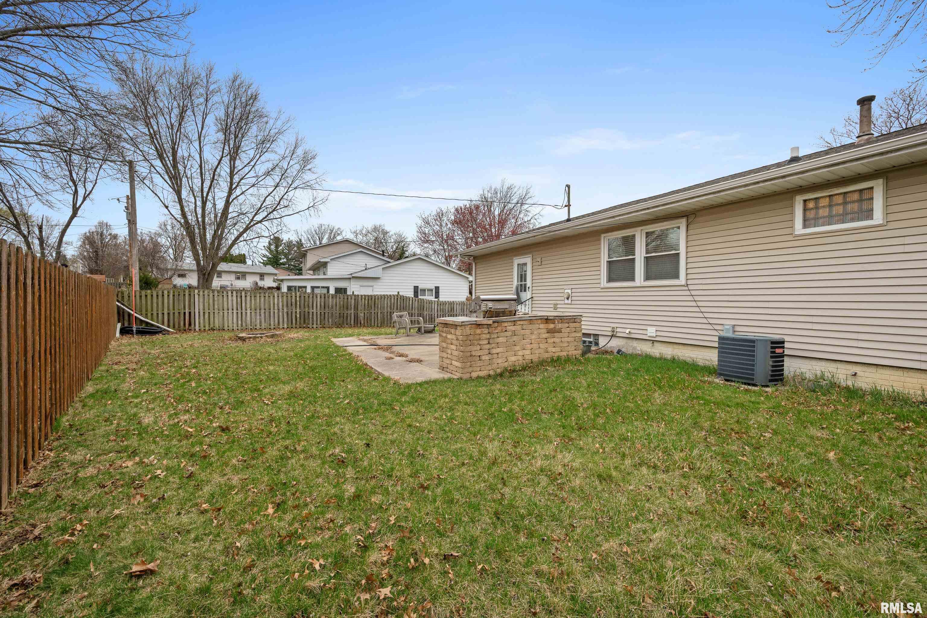 1005 Monticello Drive, Davenport, Iowa image 25
