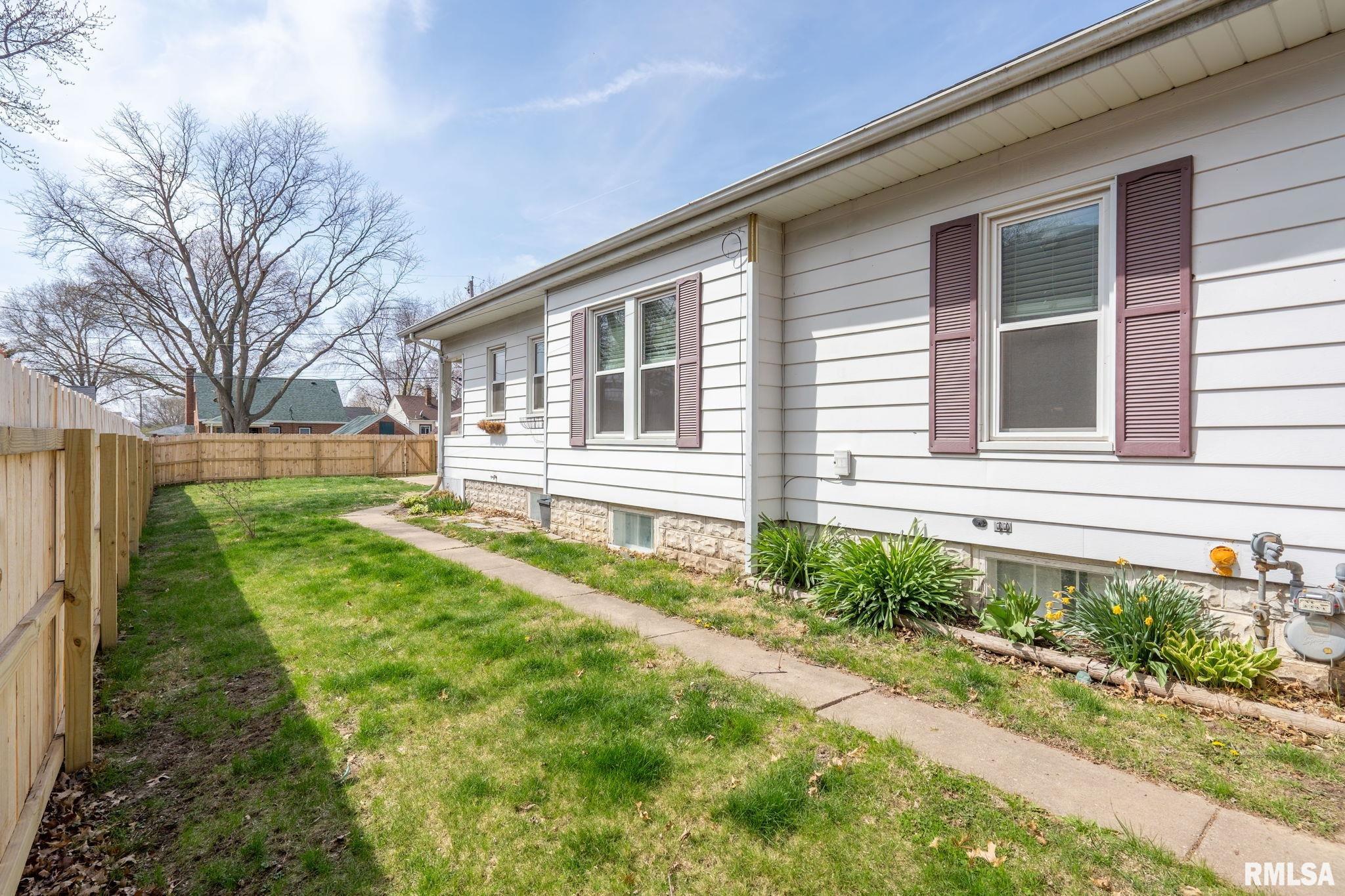 3032 Grand Avenue, Davenport, Iowa image 28