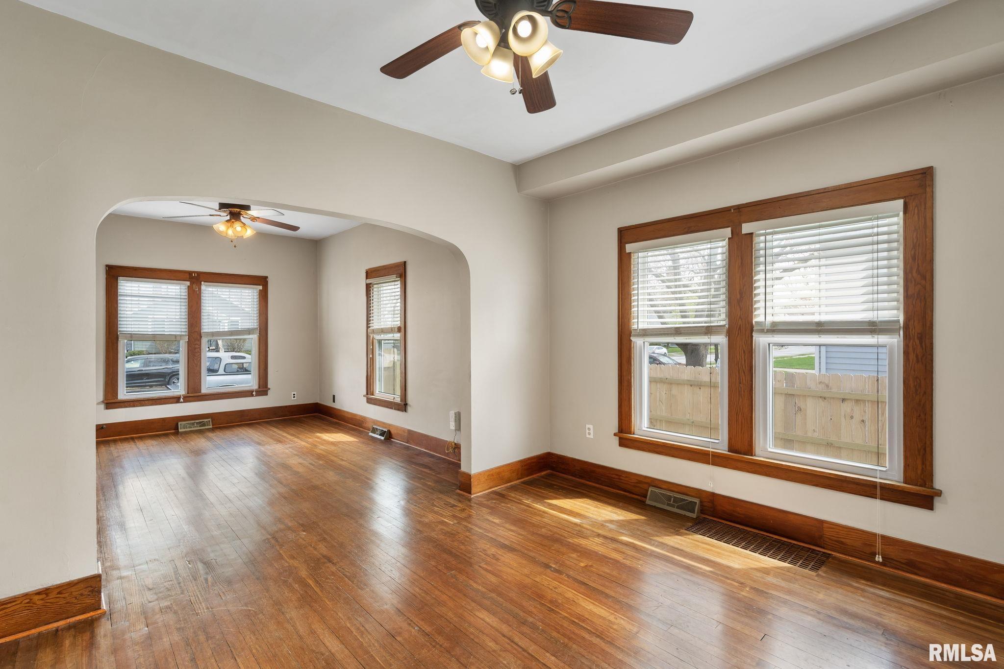 3032 Grand Avenue, Davenport, Iowa image 10