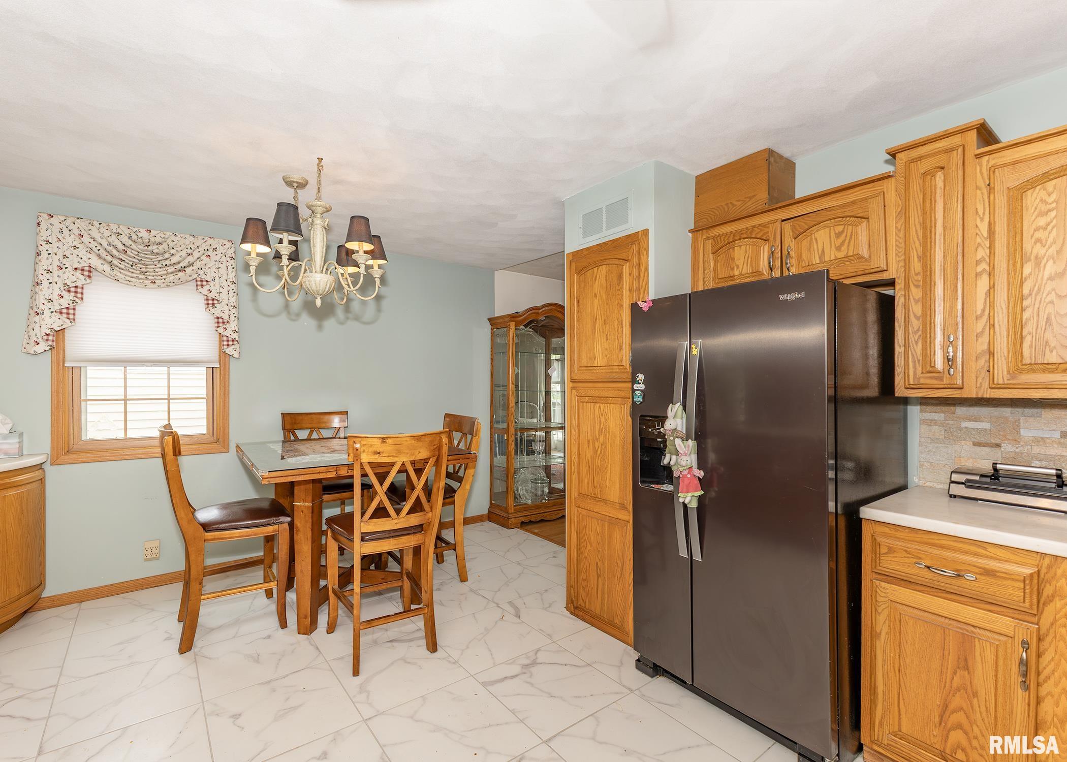 3515 36th Street, Moline, Illinois image 15