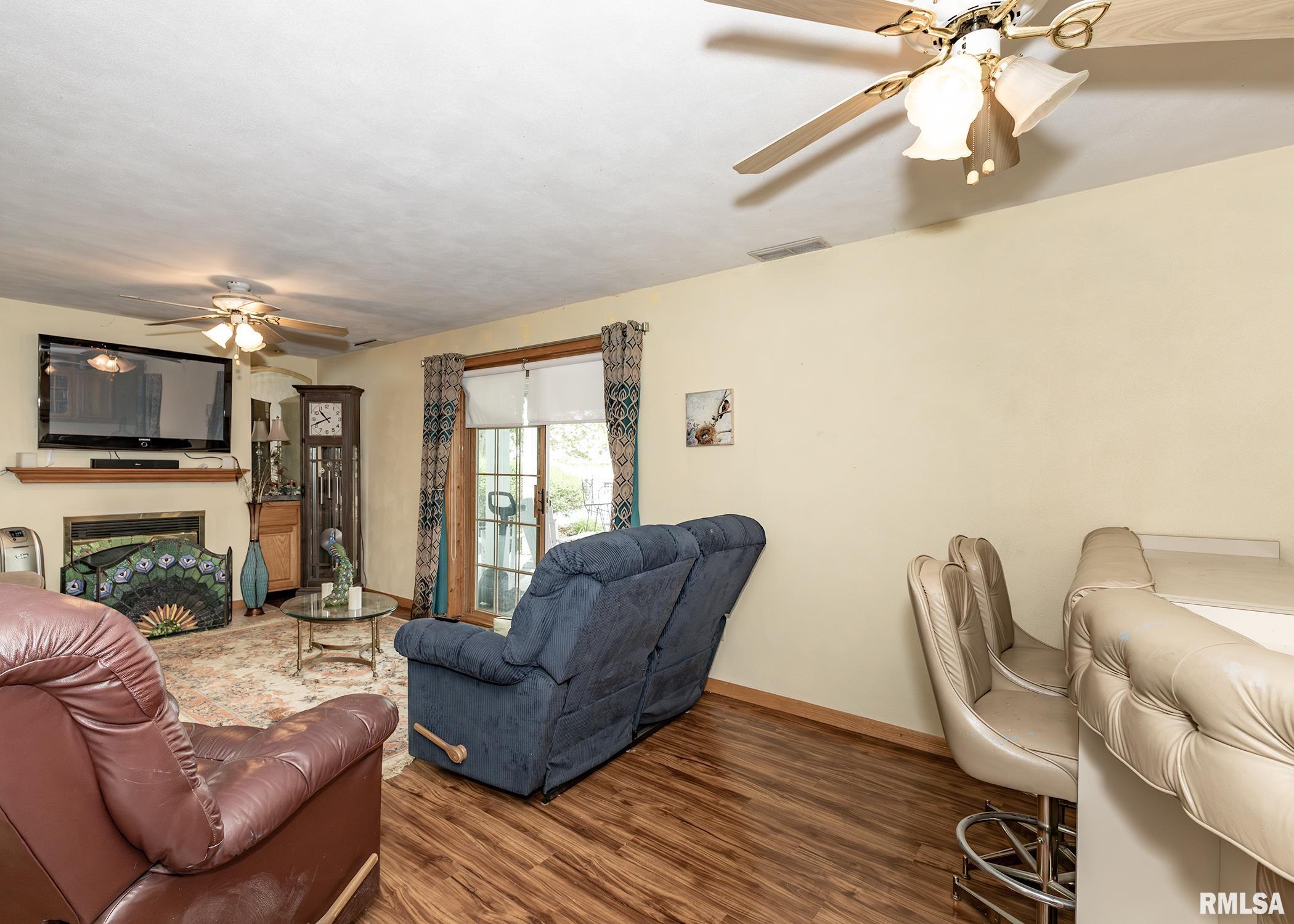 3515 36th Street, Moline, Illinois image 9