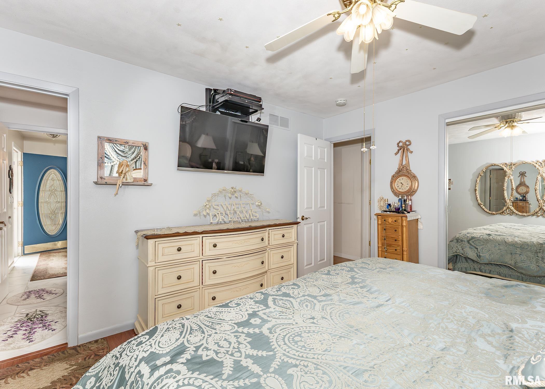 3515 36th Street, Moline, Illinois image 22
