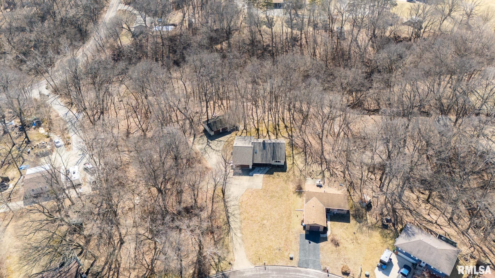 144 Shoshone Drive, East Peoria, Illinois image 6