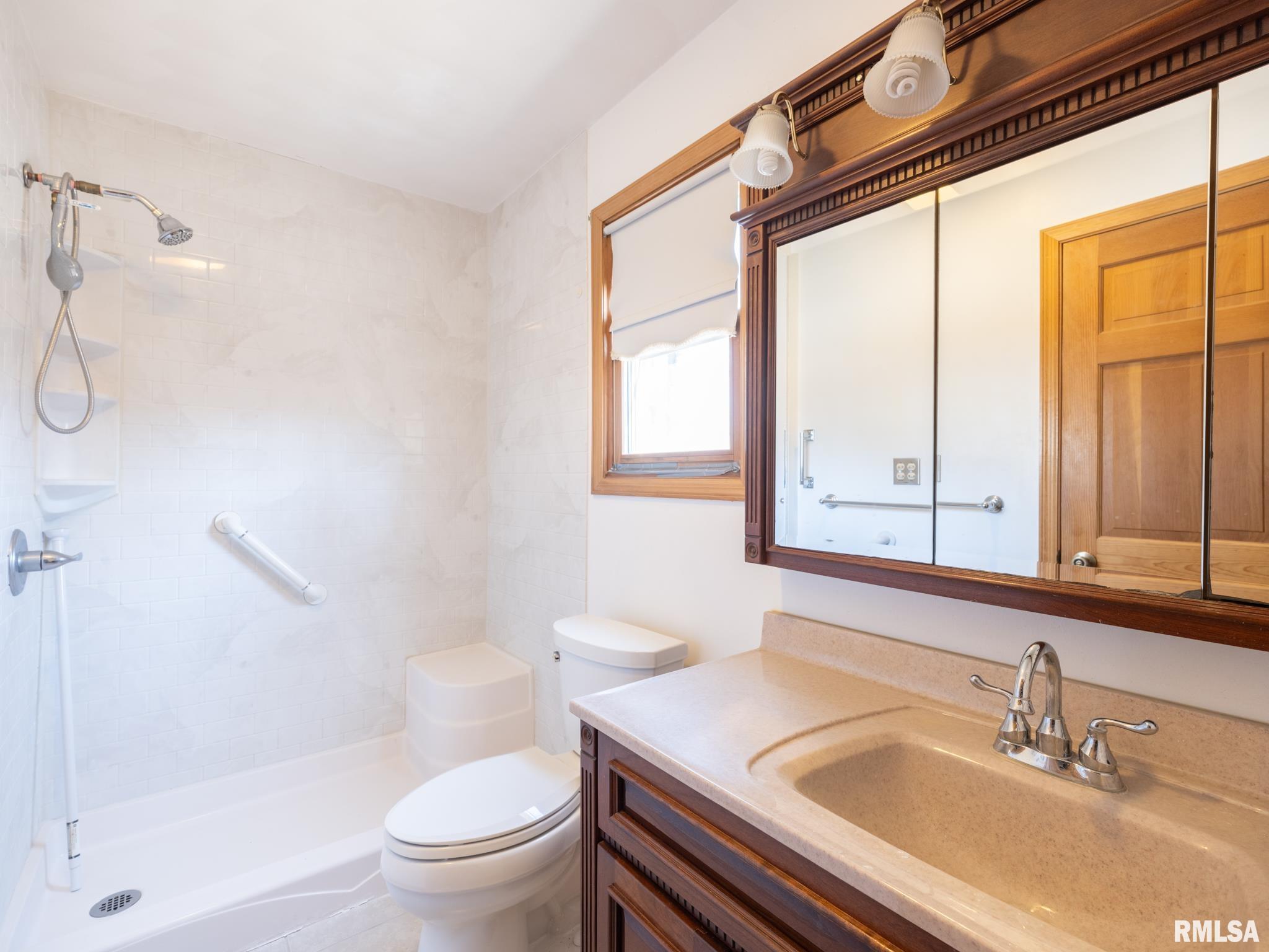 144 Shoshone Drive, East Peoria, Illinois image 35