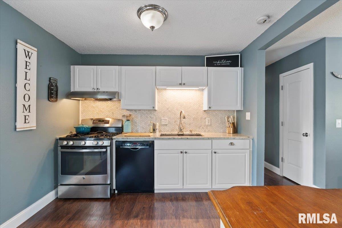 3555 Eldorado Drive, Bettendorf, Iowa image 7