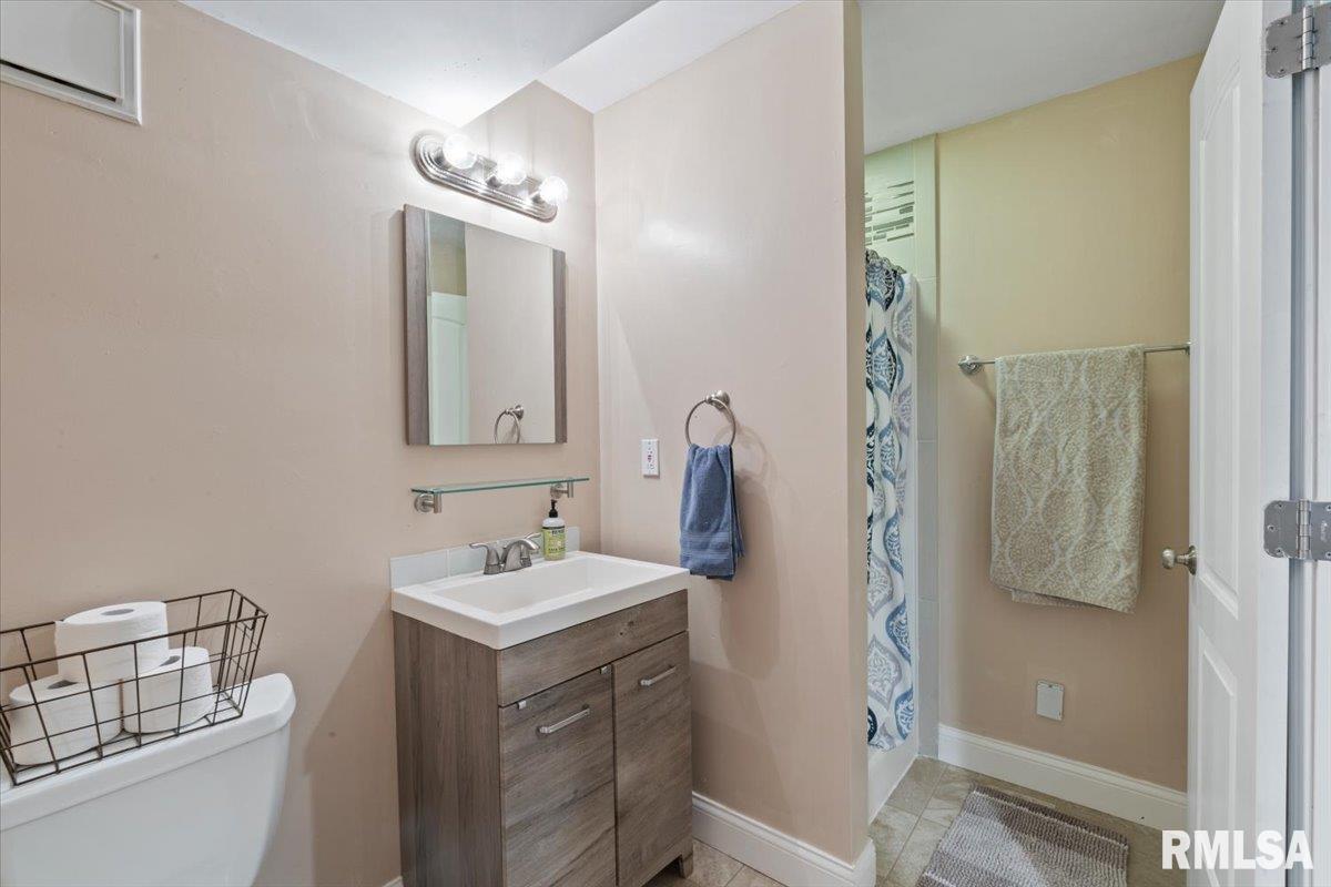 3555 Eldorado Drive, Bettendorf, Iowa image 26